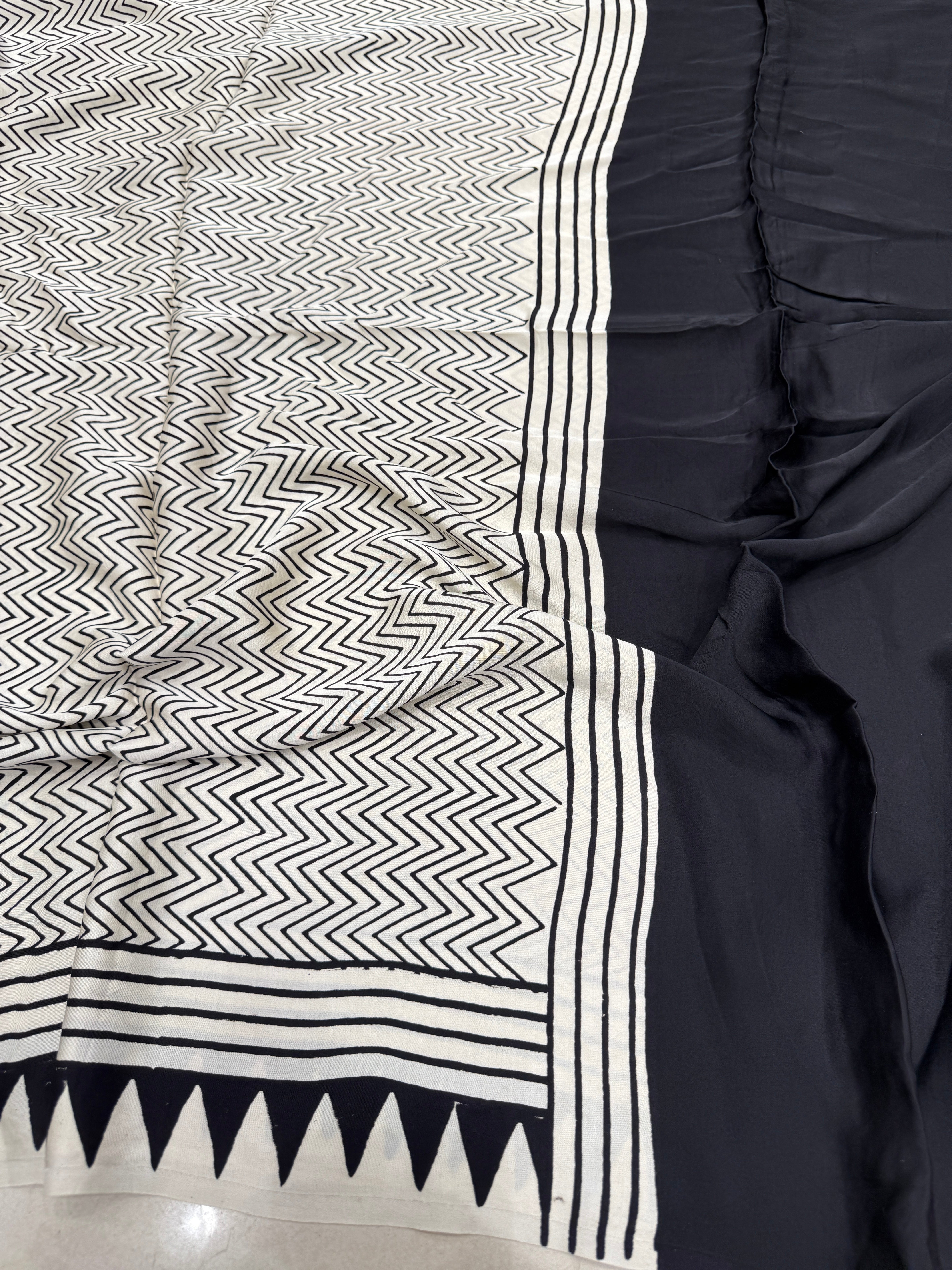 White Black Contemporary Moon Pallu Ajrakh Block Print Hand Pure Gajji Silk Saree