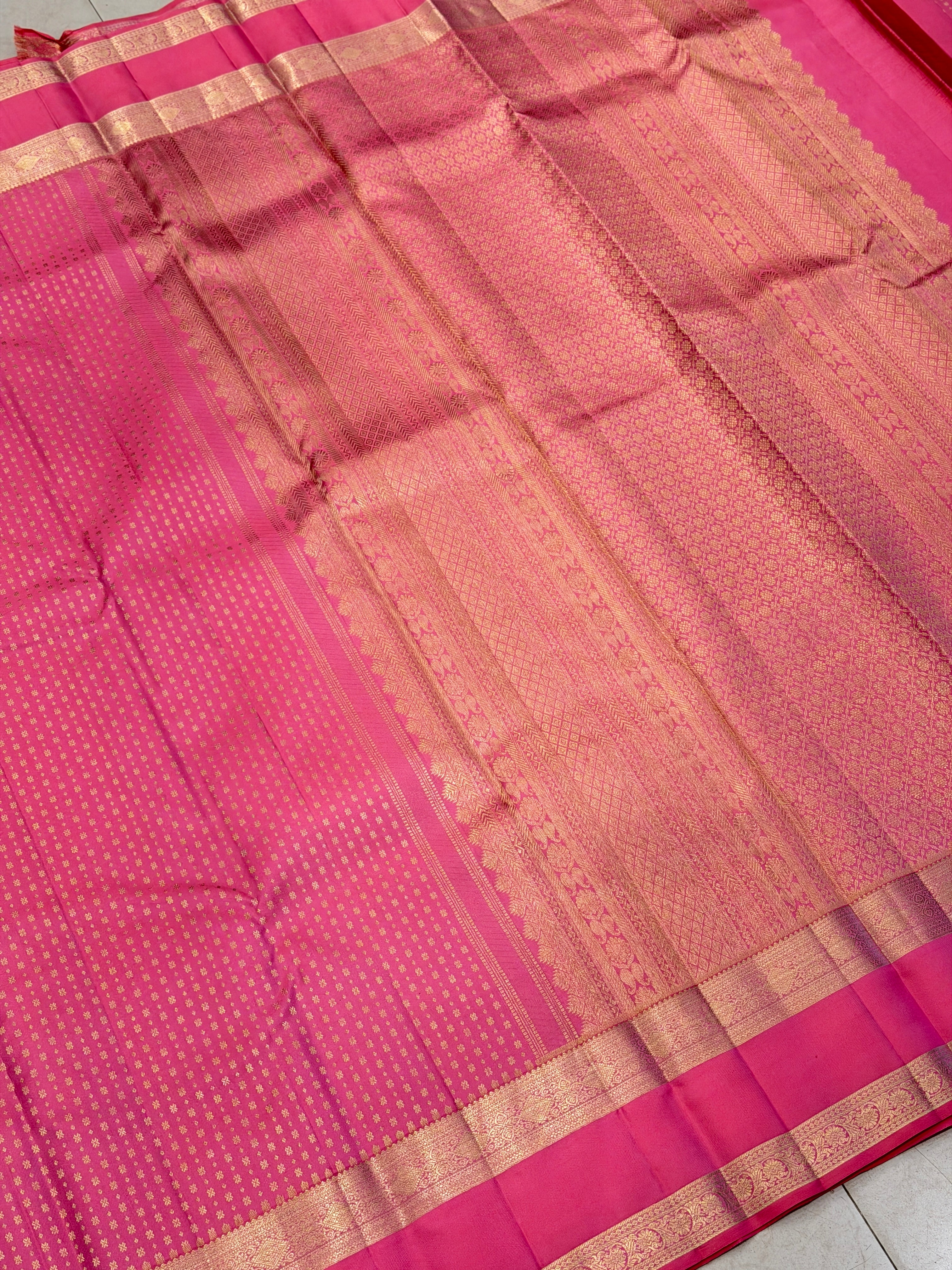 Light Pink Contemporary Weave Handloom Pure Silk Kanjivaram Saree