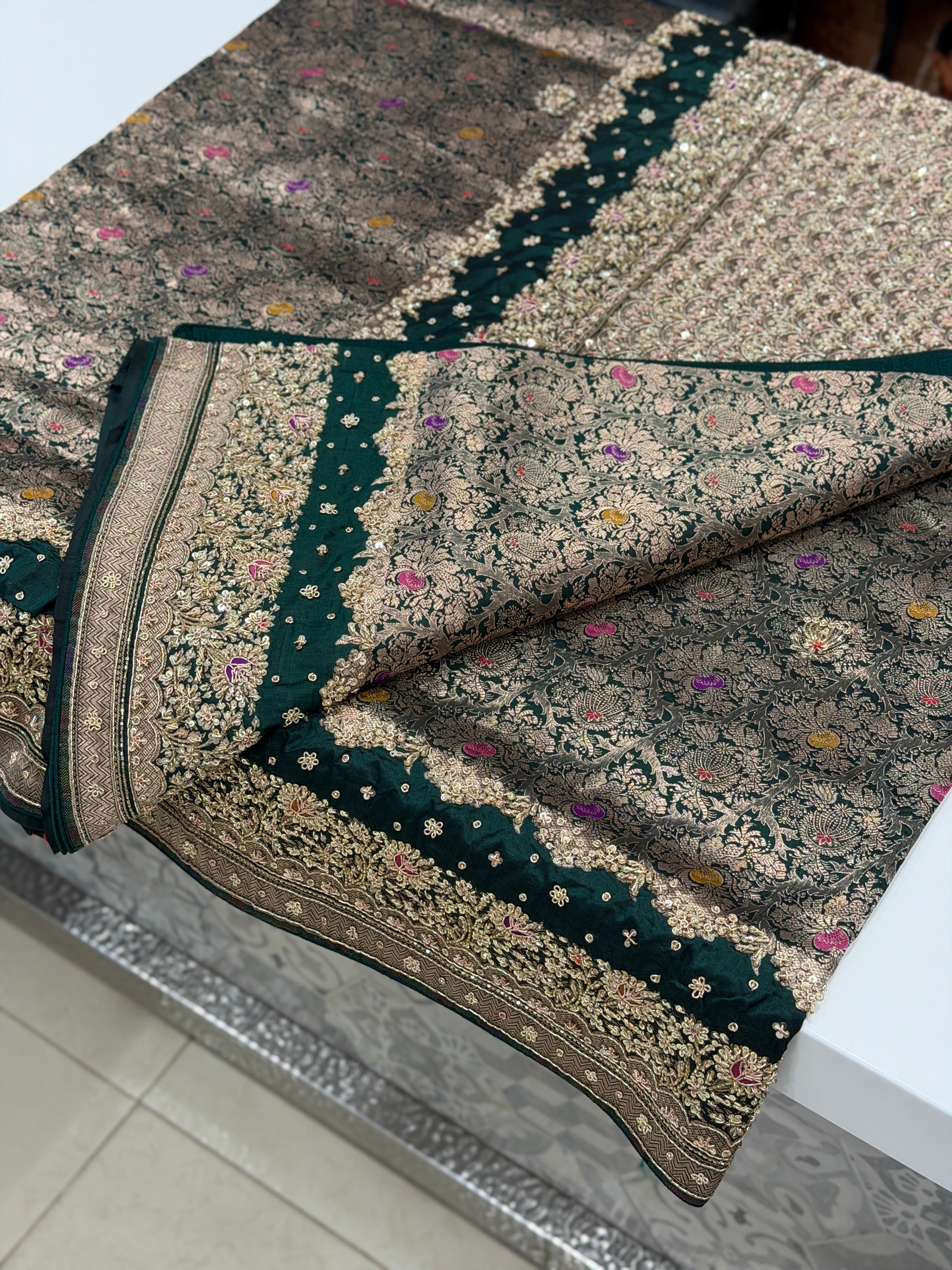 Bottle Green Meenakari Double Border Handloom Banarasi Pure Katan Zardosi Embroidery Saree