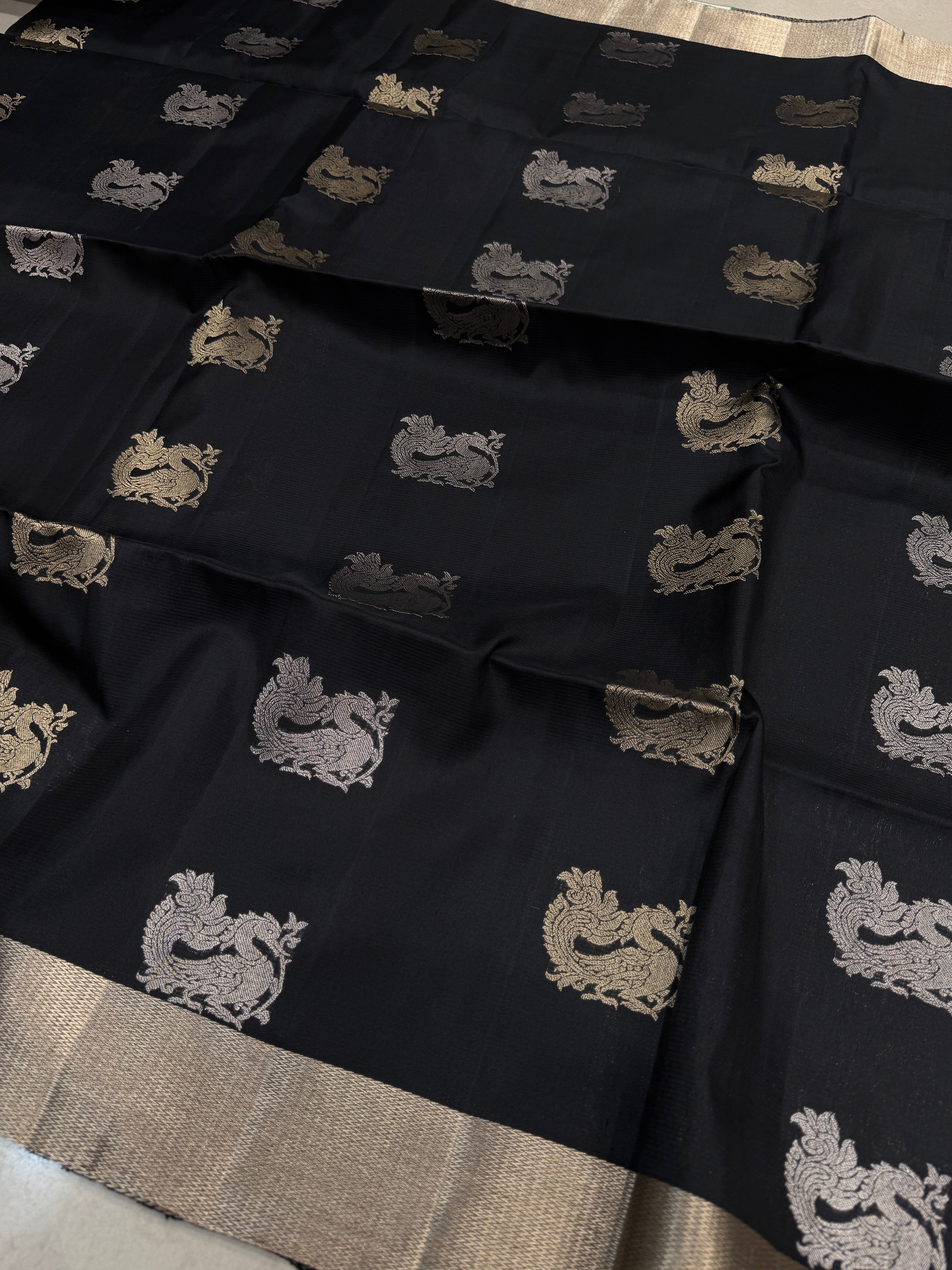 Black Contemporary Peacock Buttas Handloom Kanchipuram Pure Silk Saree