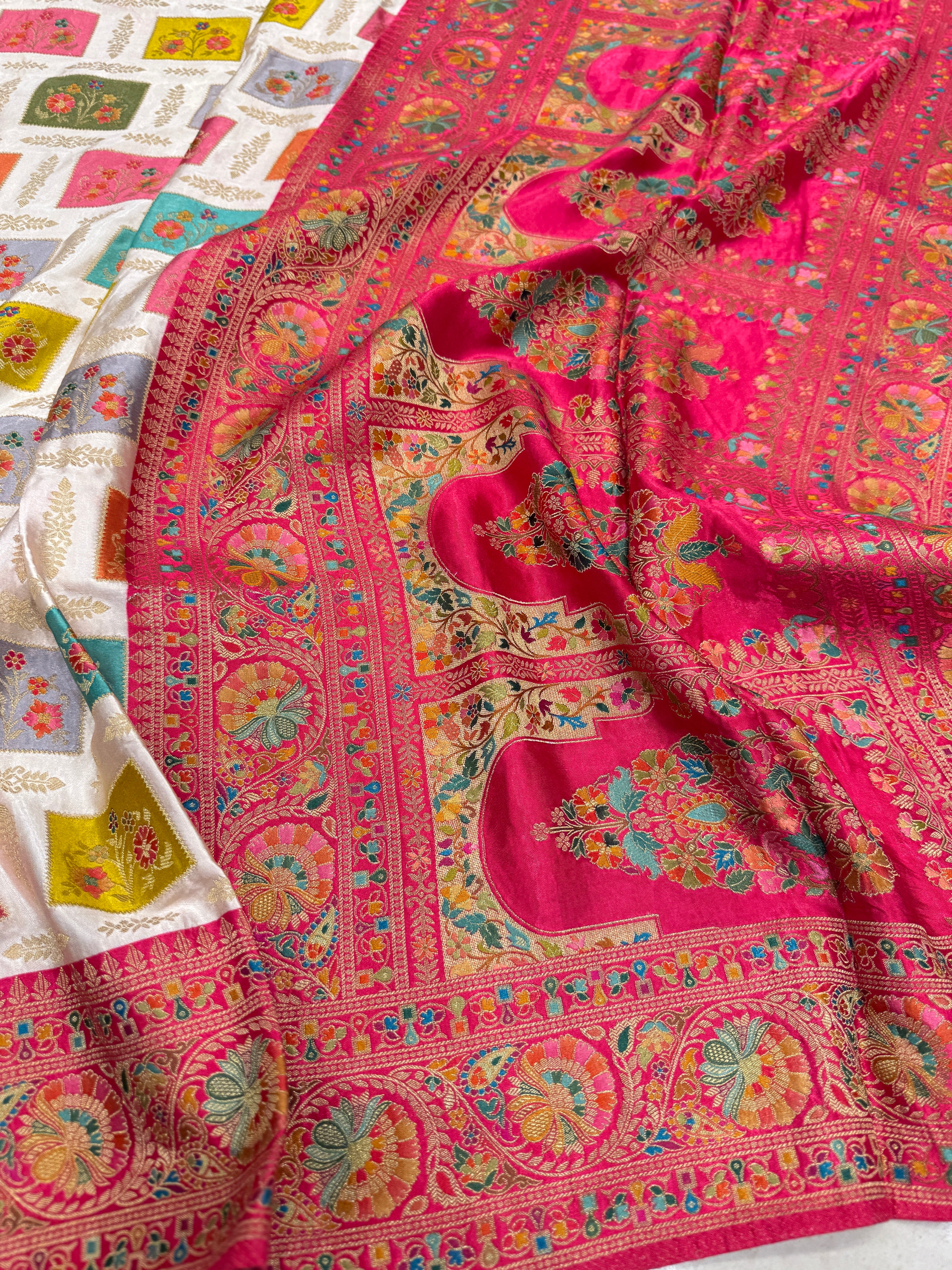 Moti White Box Check Banarasi Modal Satin Rangkat Saree