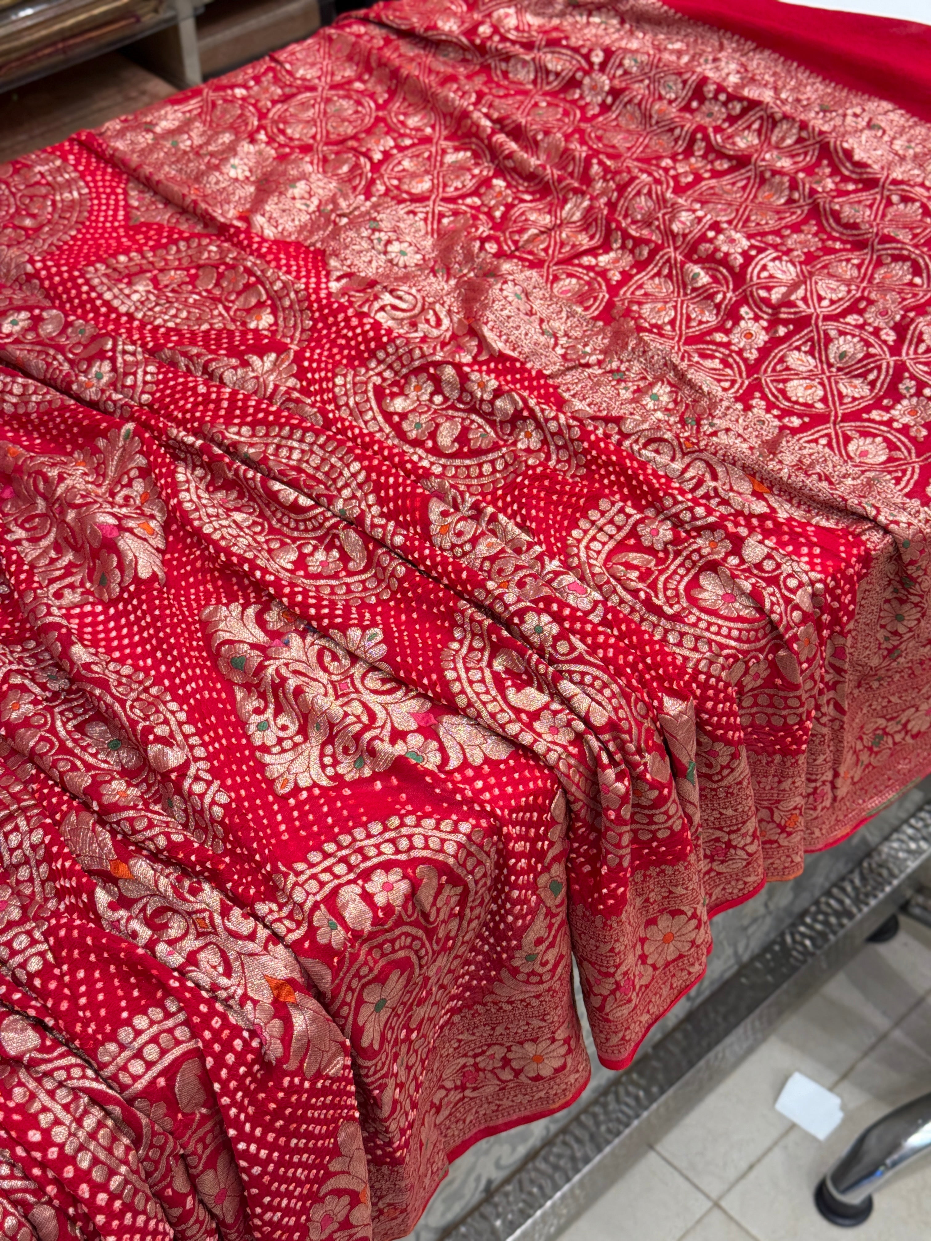 Red Rai Bandhej Weaved Handloom Georgette Saree
