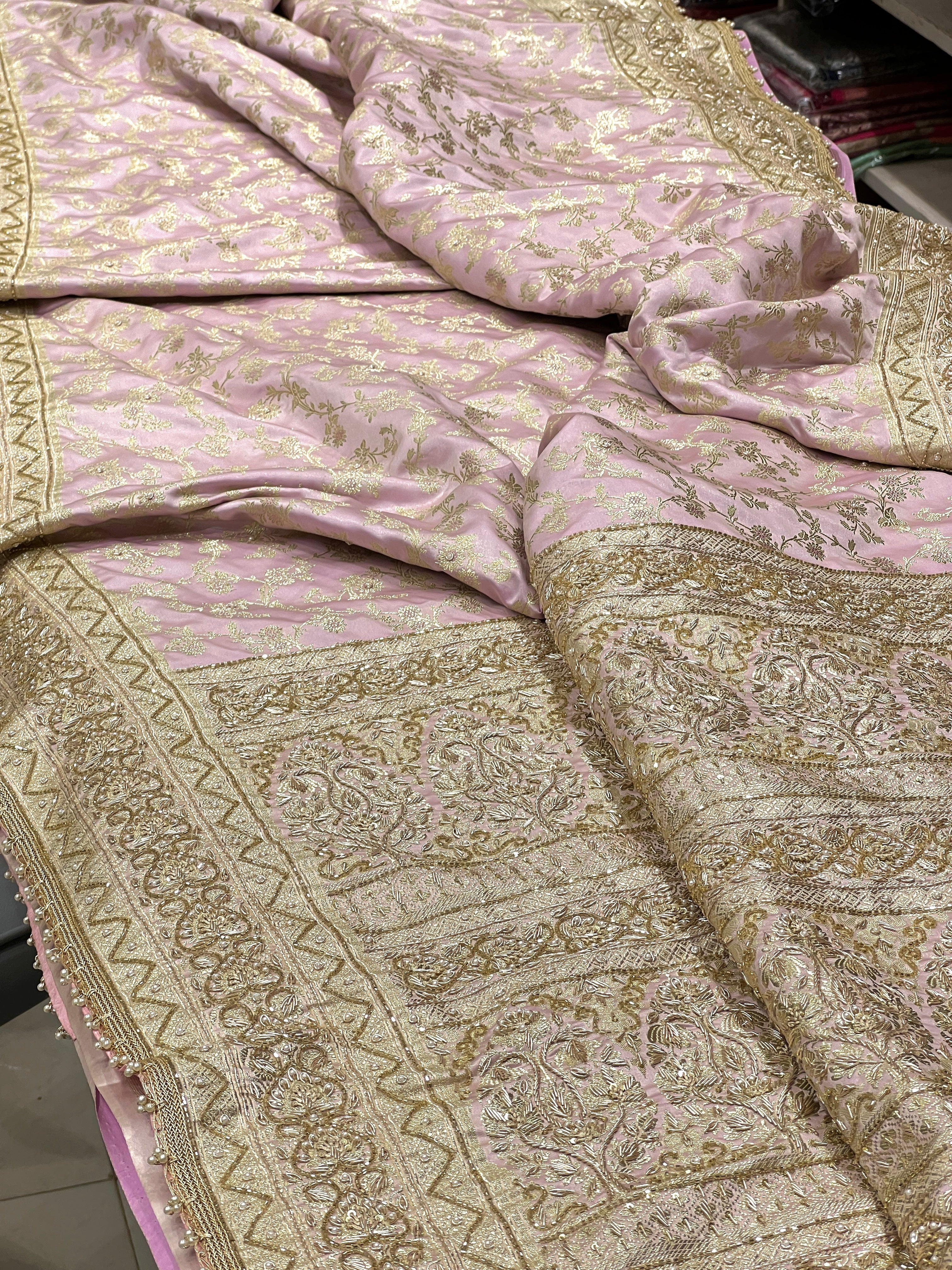 Lilac Pink Banarasi Silk Hand Embroidery Saree