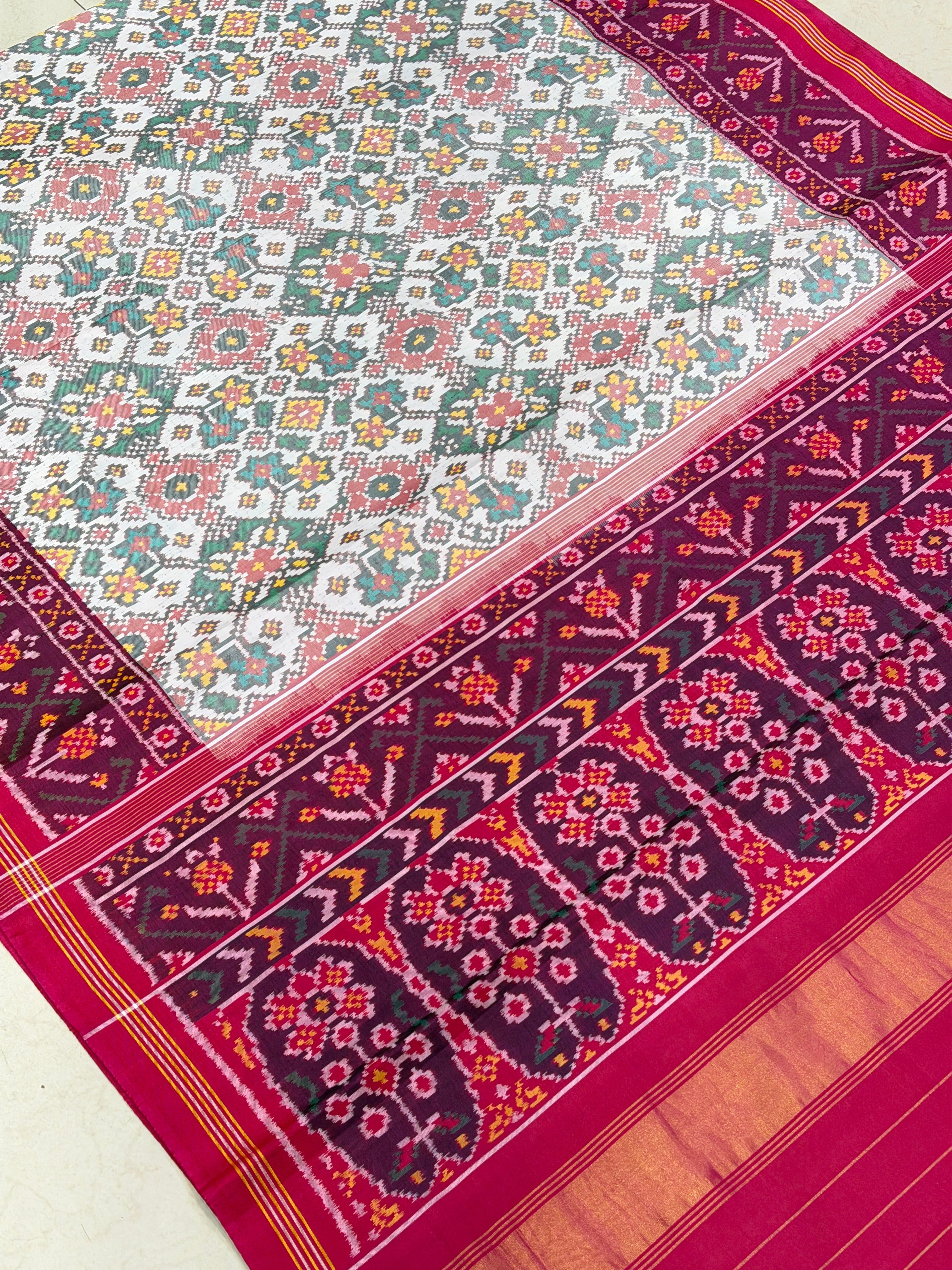 Navratna Moti White Red Handloom Rajot Ikat Patola Silk Saree