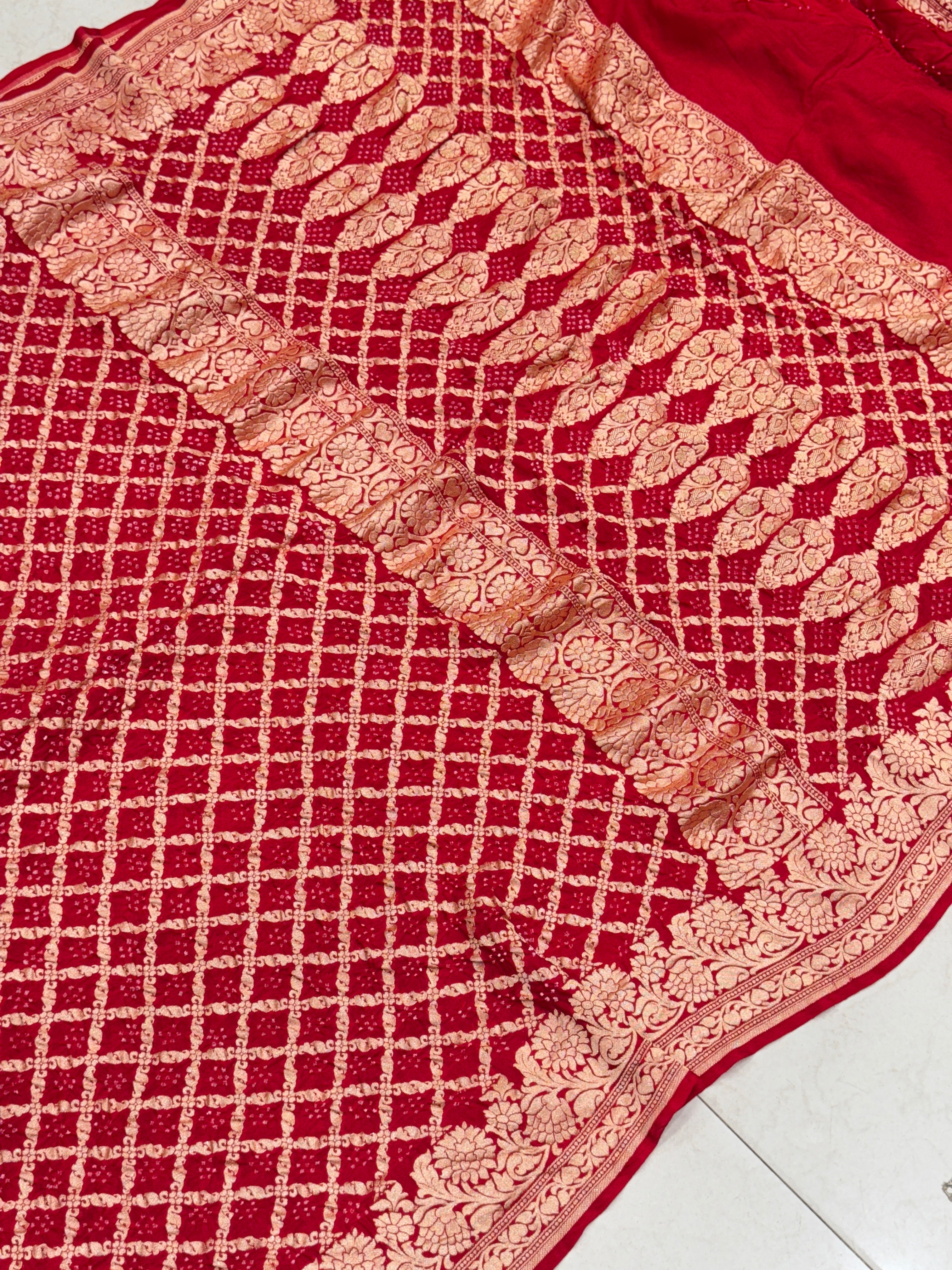 Red Double Floral Border Georgette Handloom Bandhej Bandhini Saree