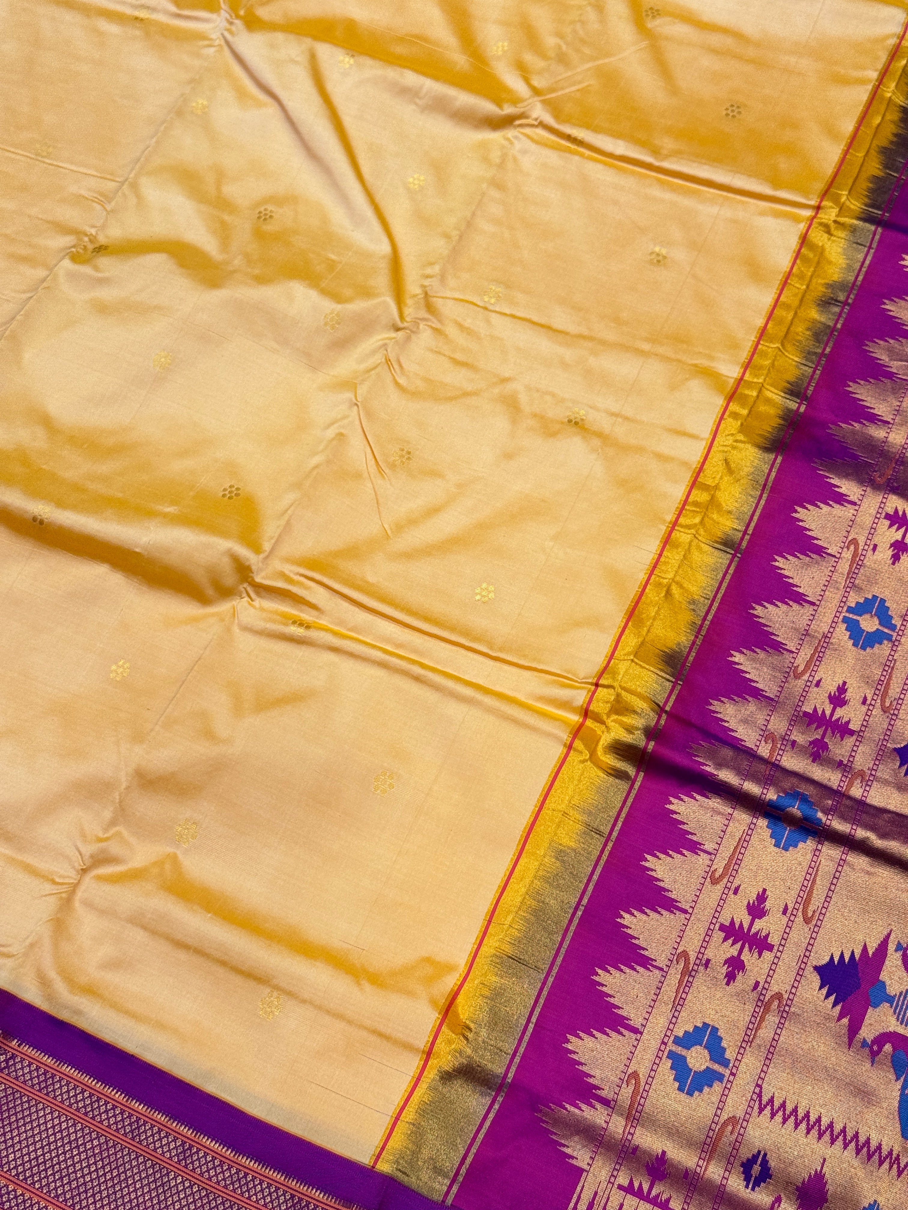 Beige Violet Morbangdi Paithani Pure Silk Saree