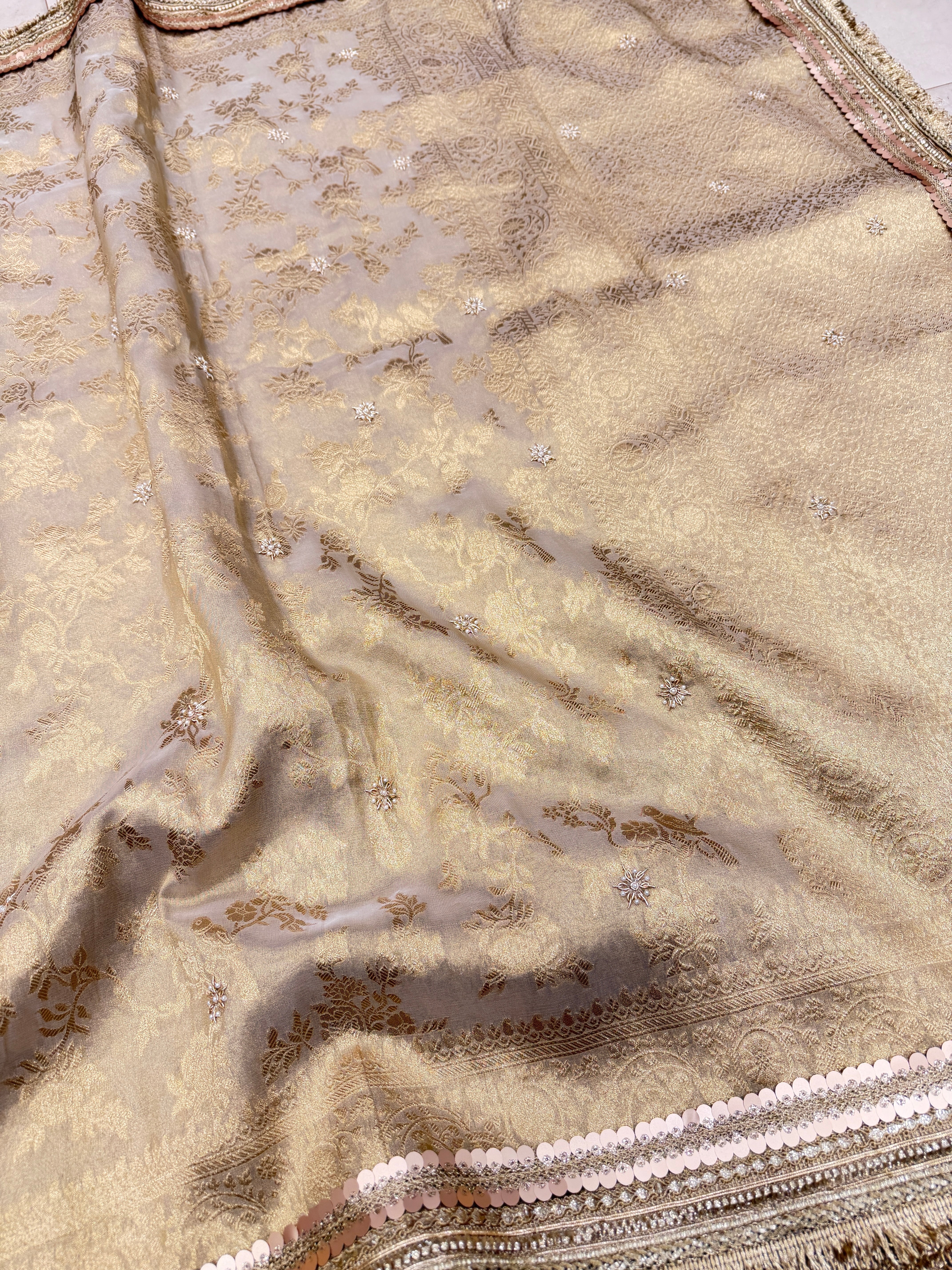 Golden Tissue Woven Jaal Maharani Edit Sitara Buttis