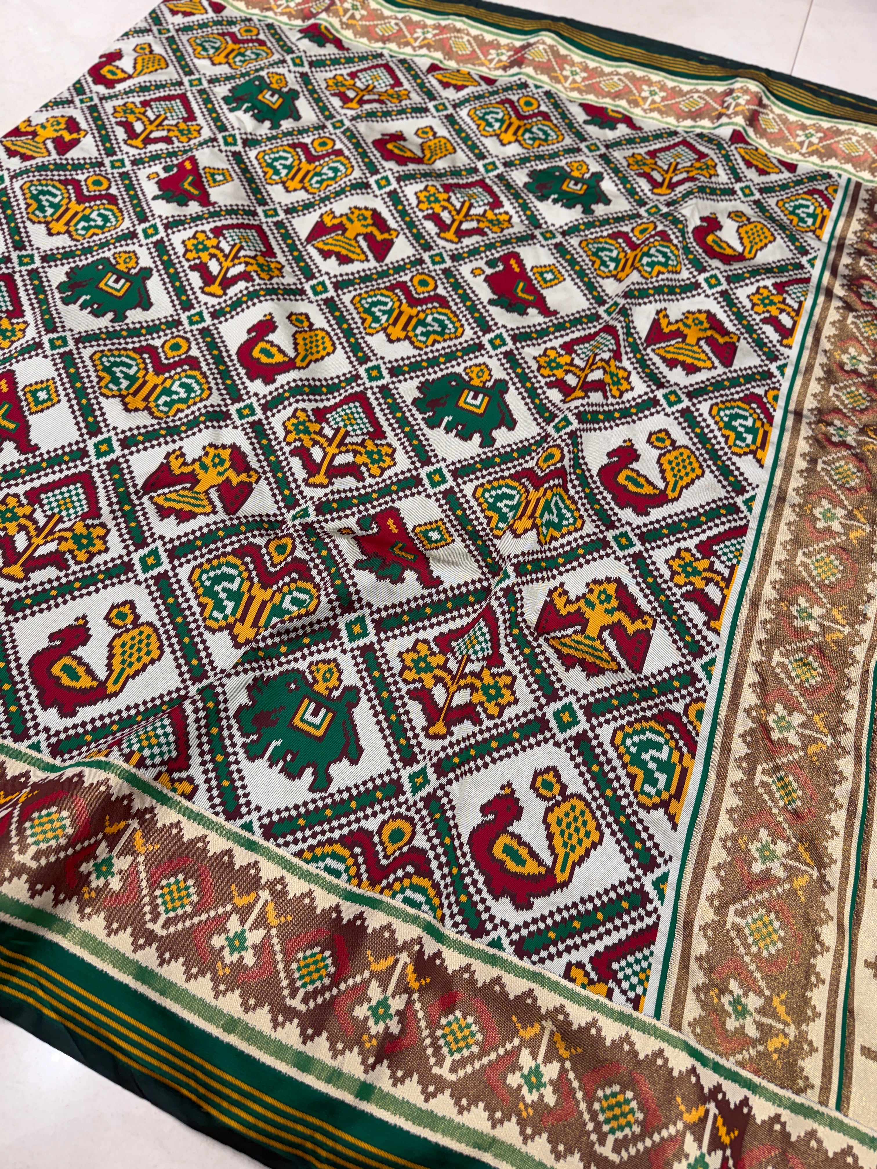 White Green 5 Figure Chabdi Semi Silk Weaved Patan Patola Saree