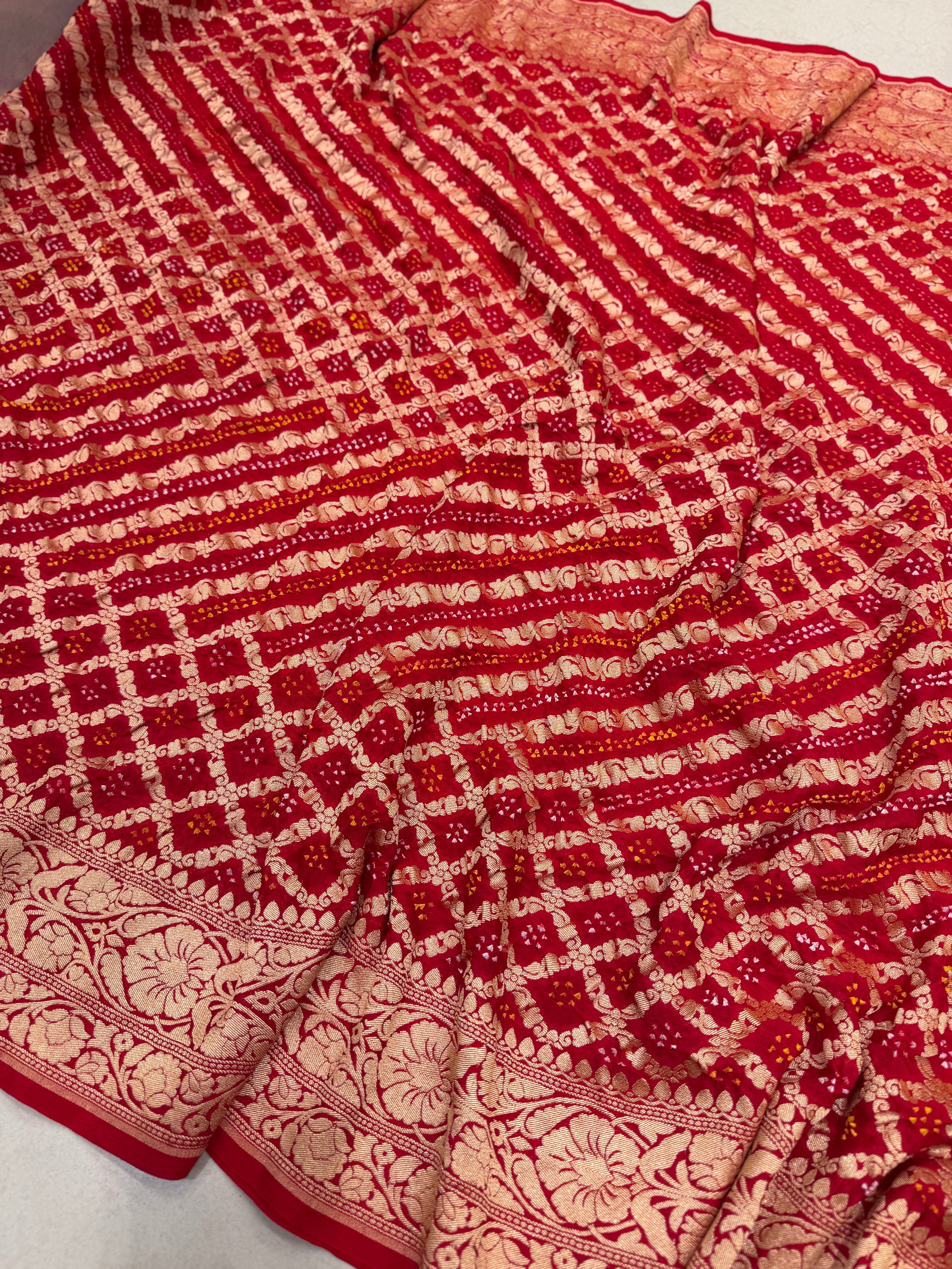 Red Criss Cross Georgette Handloom Bandhej Bandhini Saree