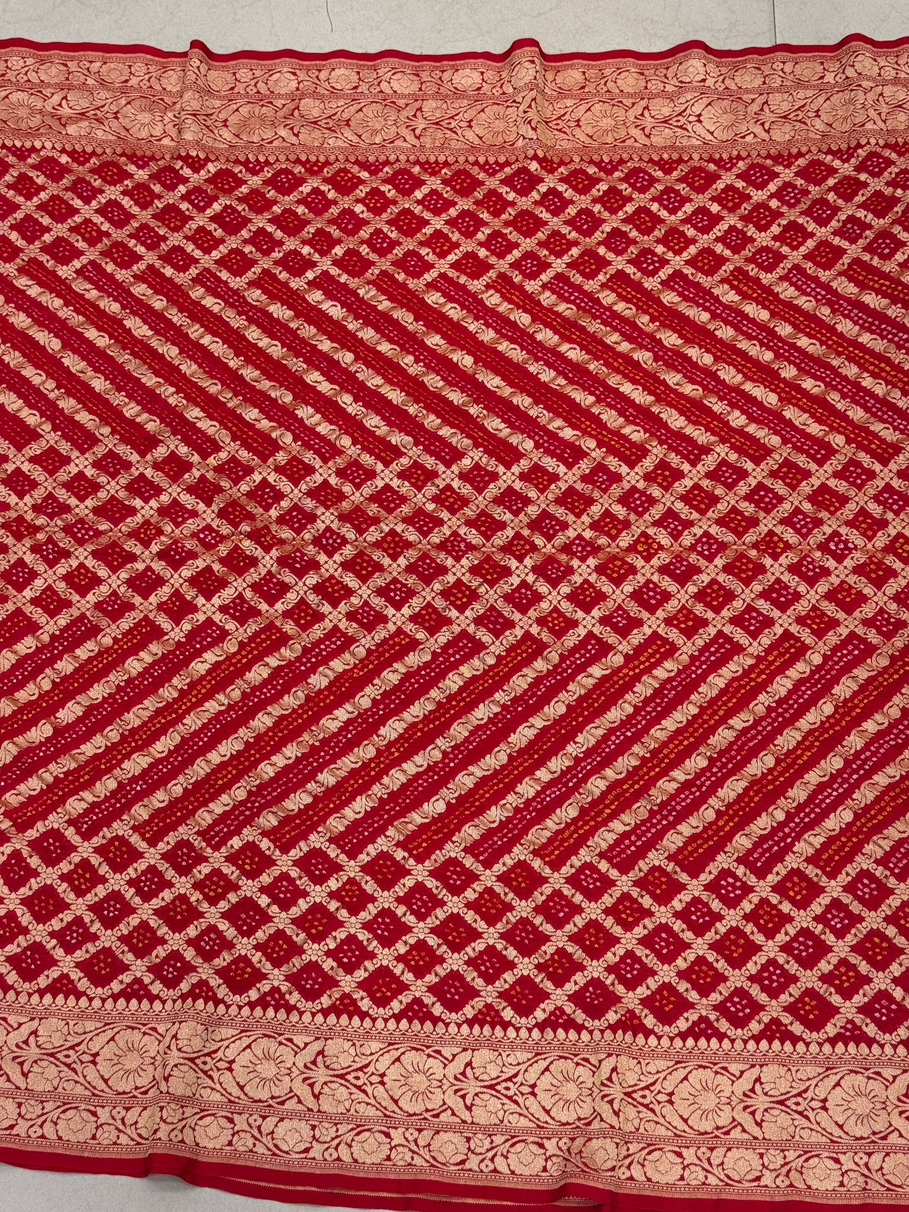 Red Criss Cross Georgette Handloom Bandhej Bandhini Saree