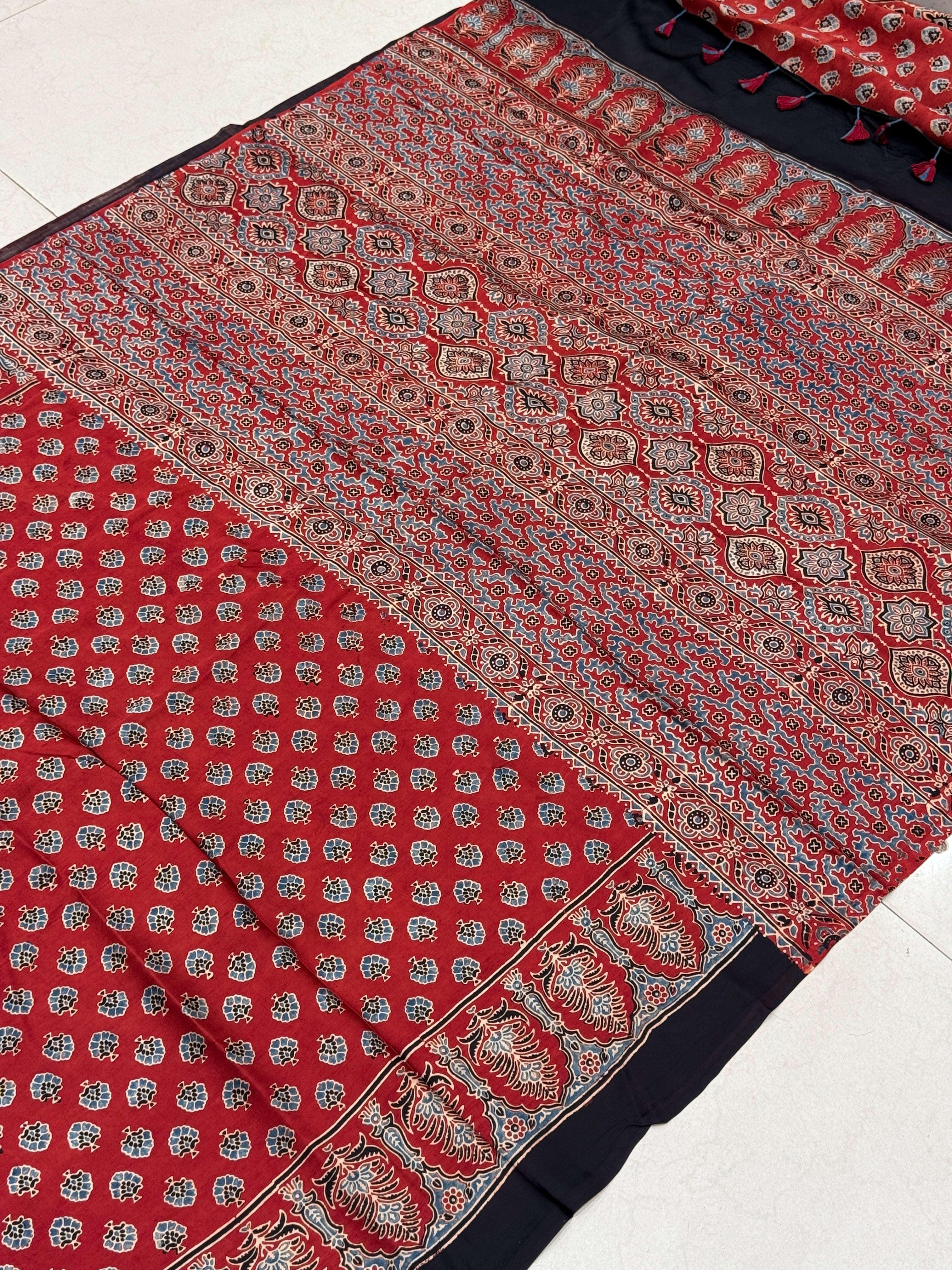 Red Crown Buttis Border Ajrakh Modal Gajji Silk Saree