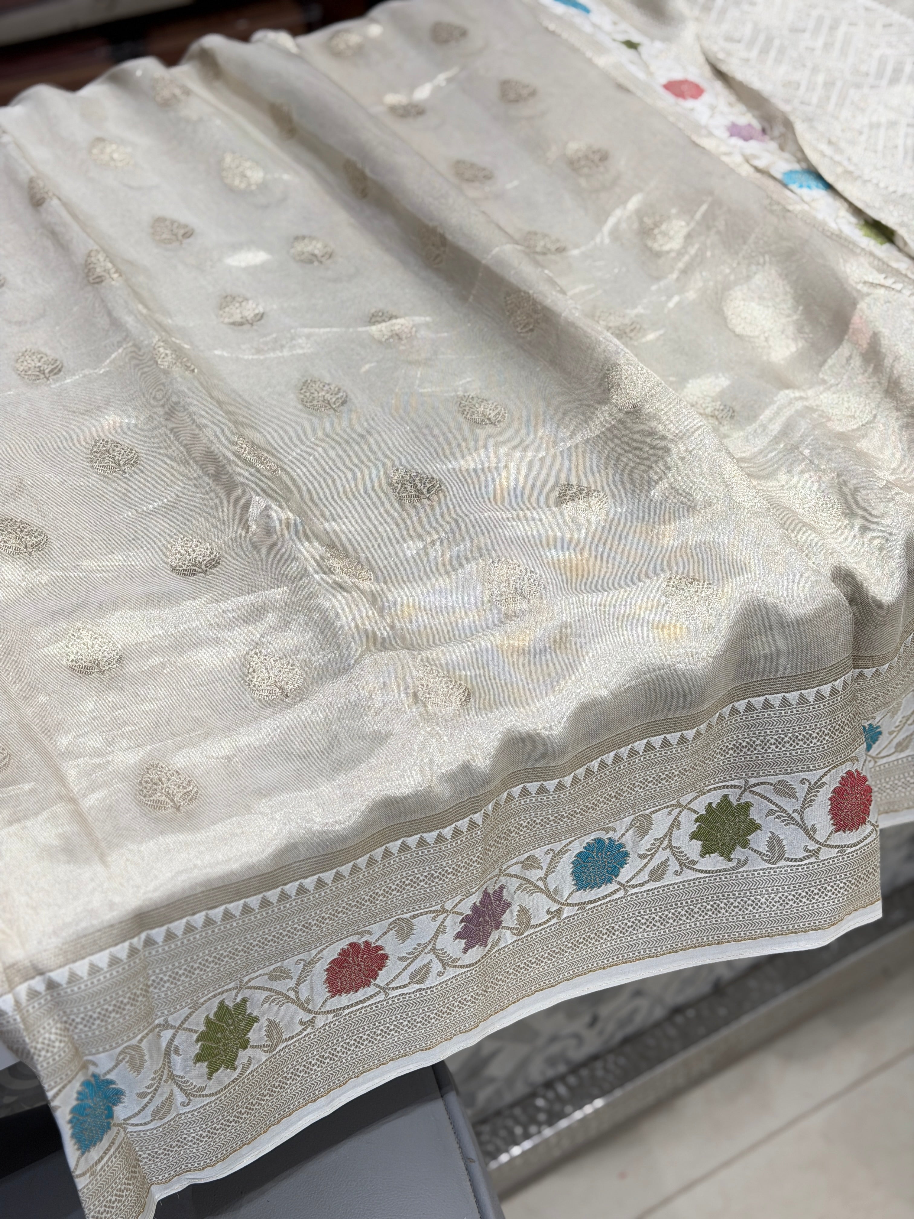 Silver Banarasi Tissue Meenakari Weaved Soft Saree