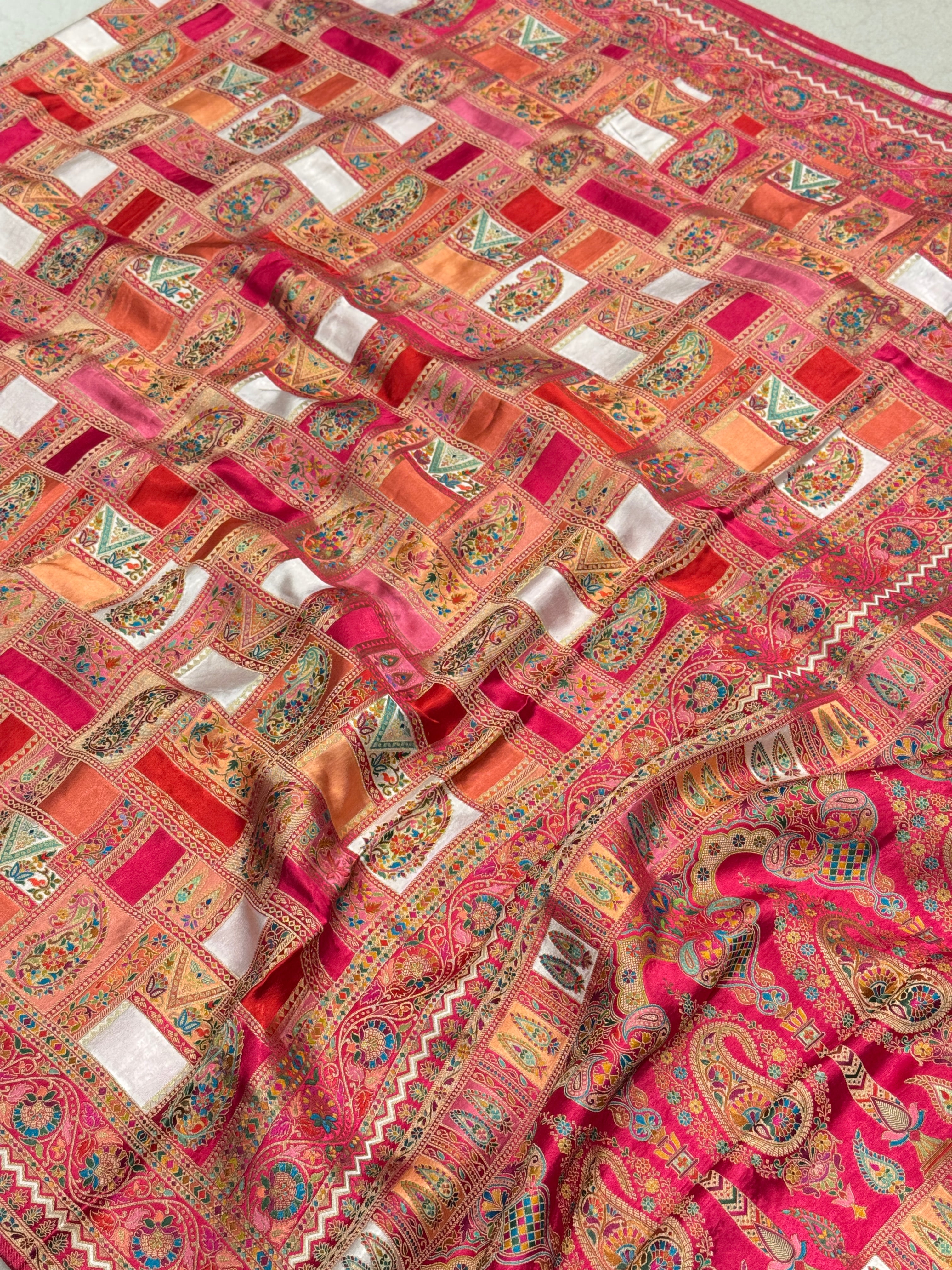 Moti White Check Rani Banarasi Modal Rangkat Saree