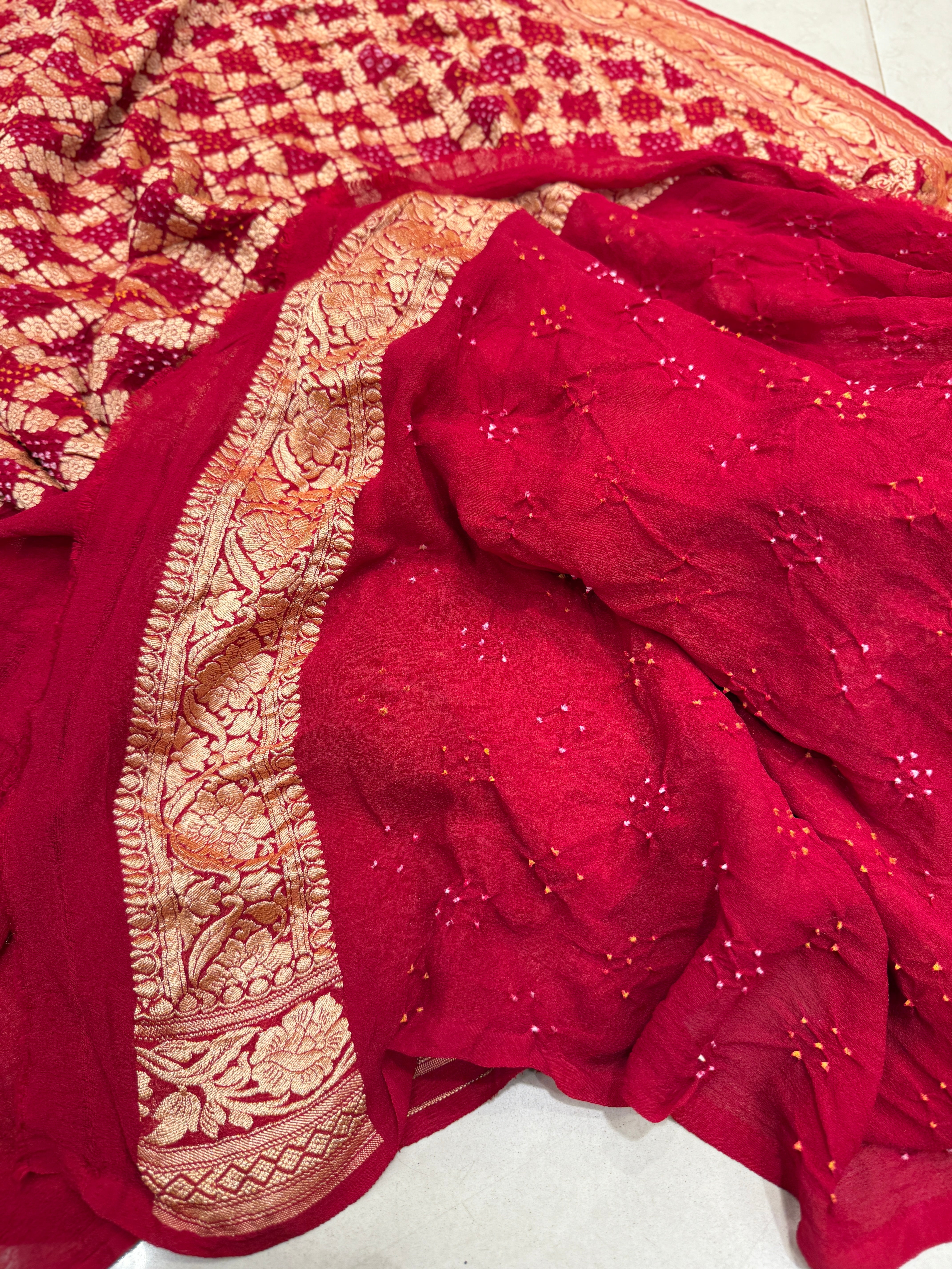 Maroon Floral Border Georgette Handloom Bandhej Bandhini Saree