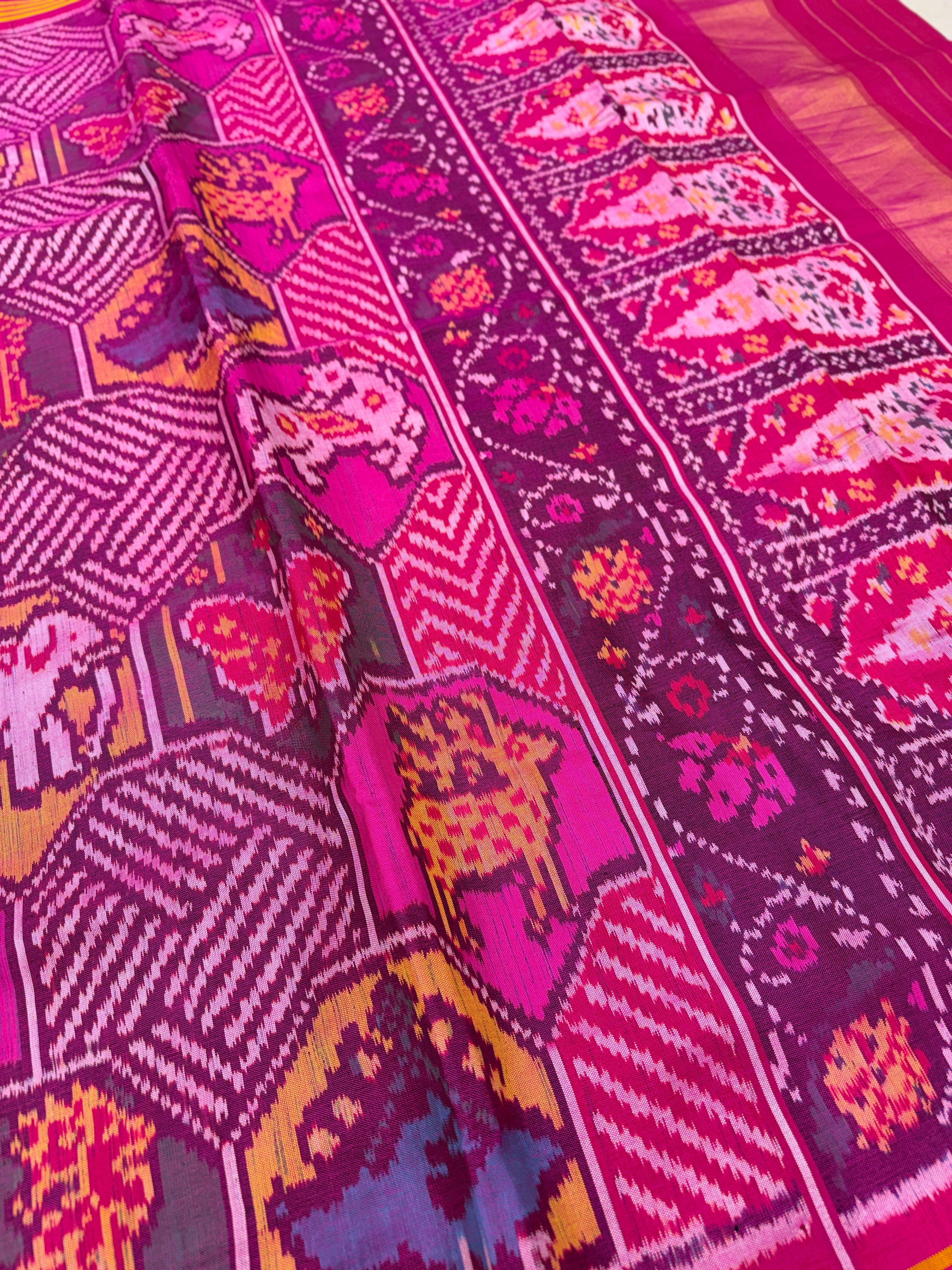 Pink Contemporary Chhabadi Patan Handloom Ikat Patola Silk Saree