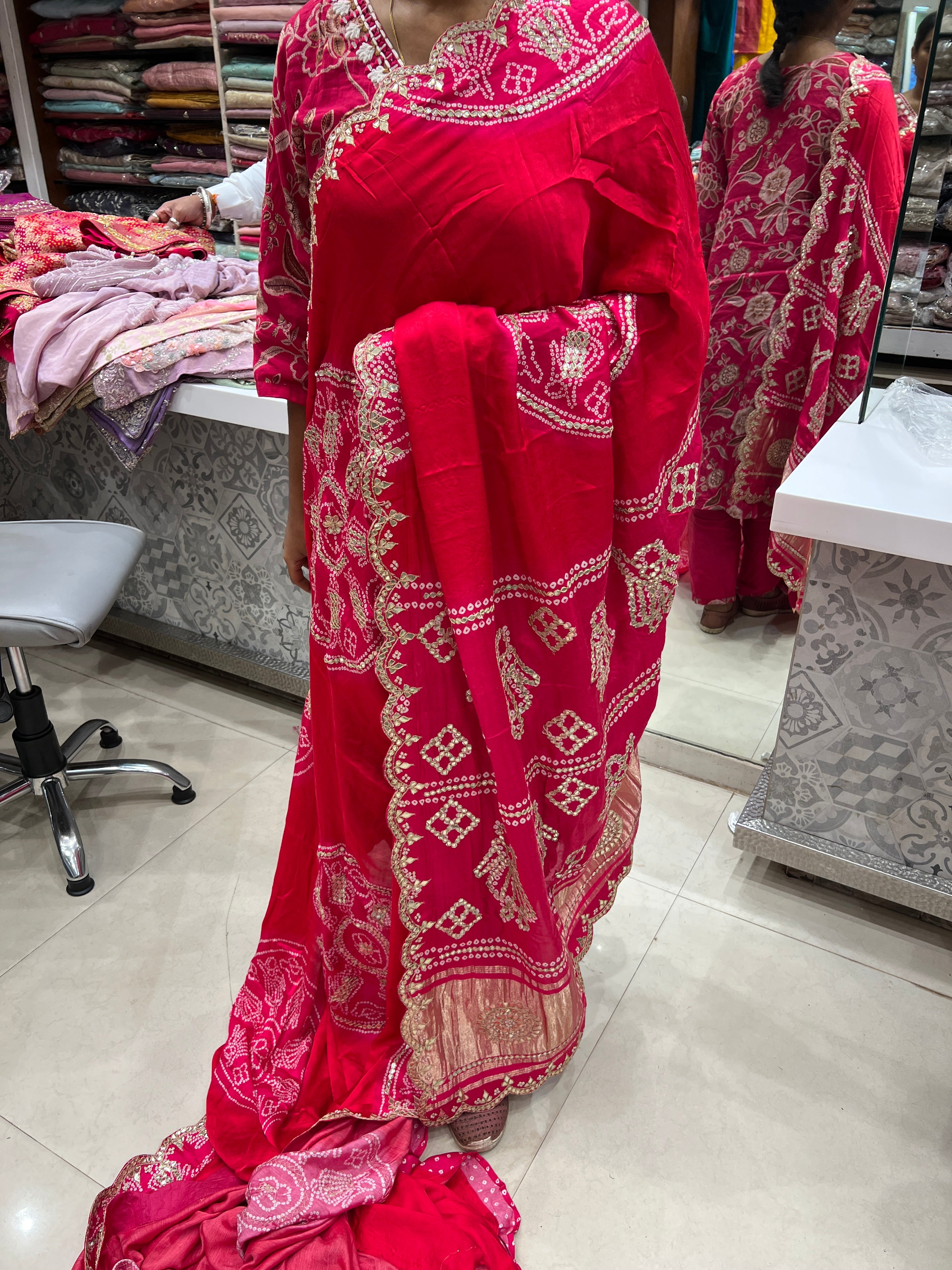 Red Rani Pallu Bandhej Gajji Silk Gotapatti Saree