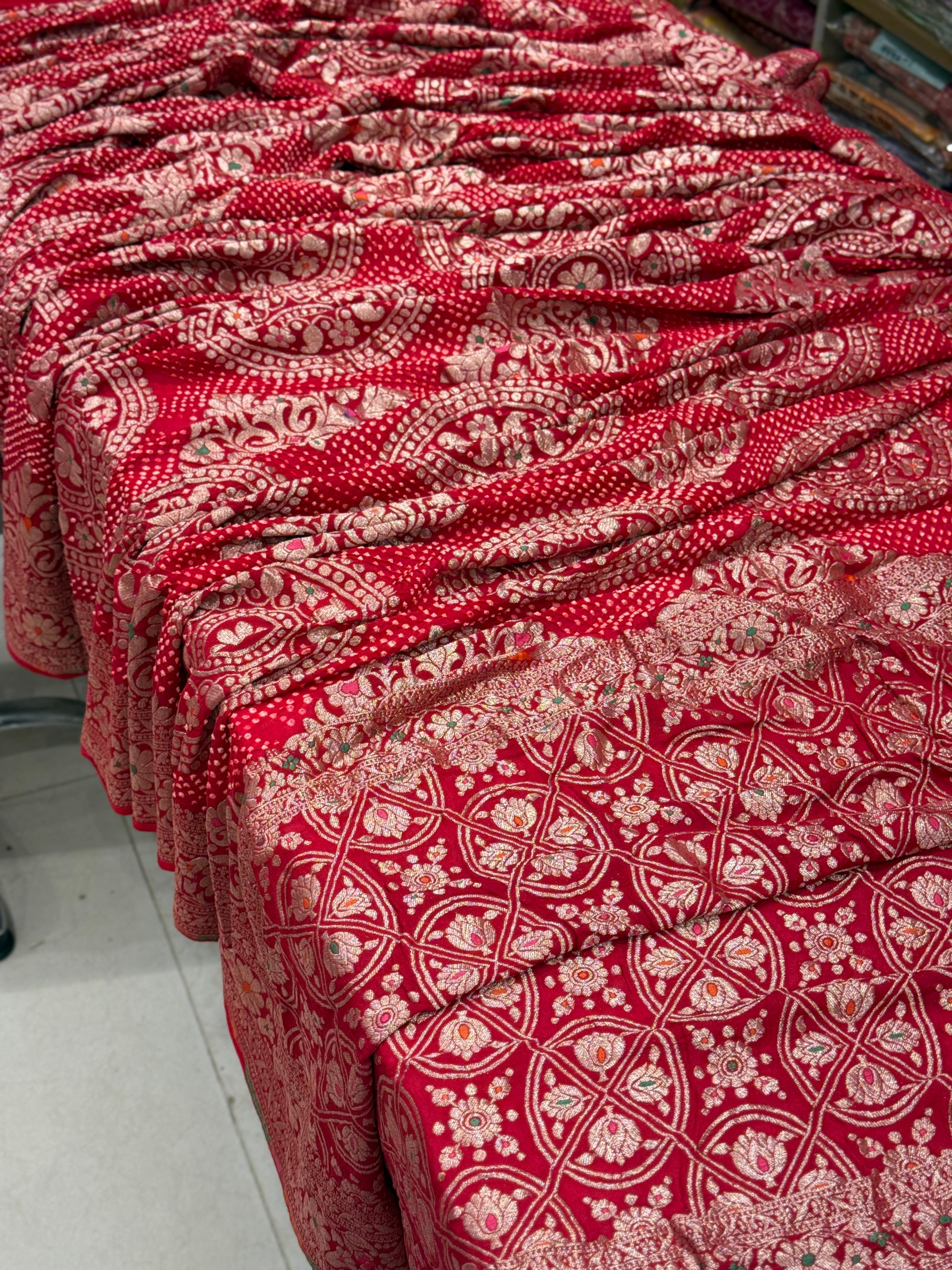 Red Rai Bandhej Weaved Handloom Georgette Saree