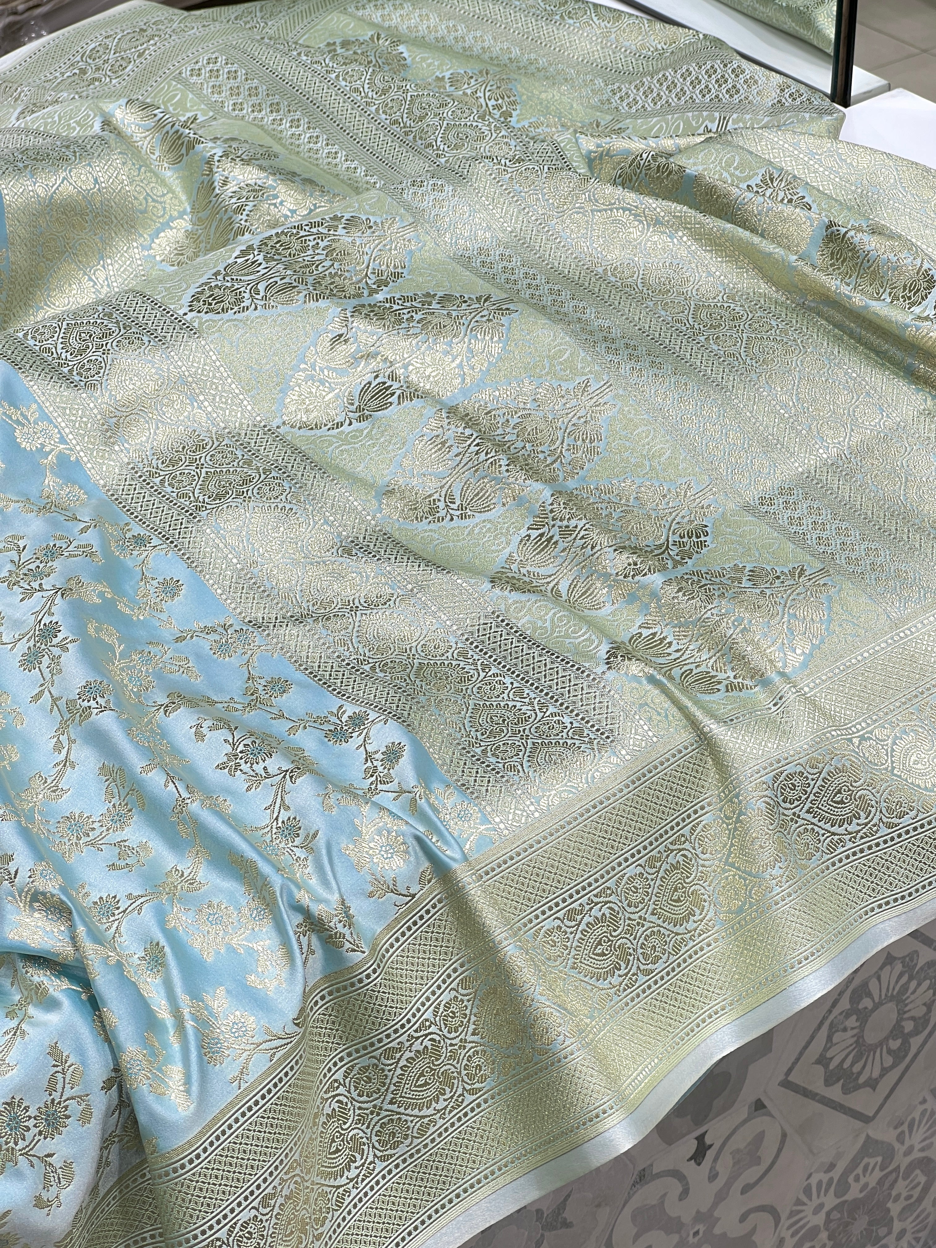 Blue Banarasi Silk Heart Border Saree