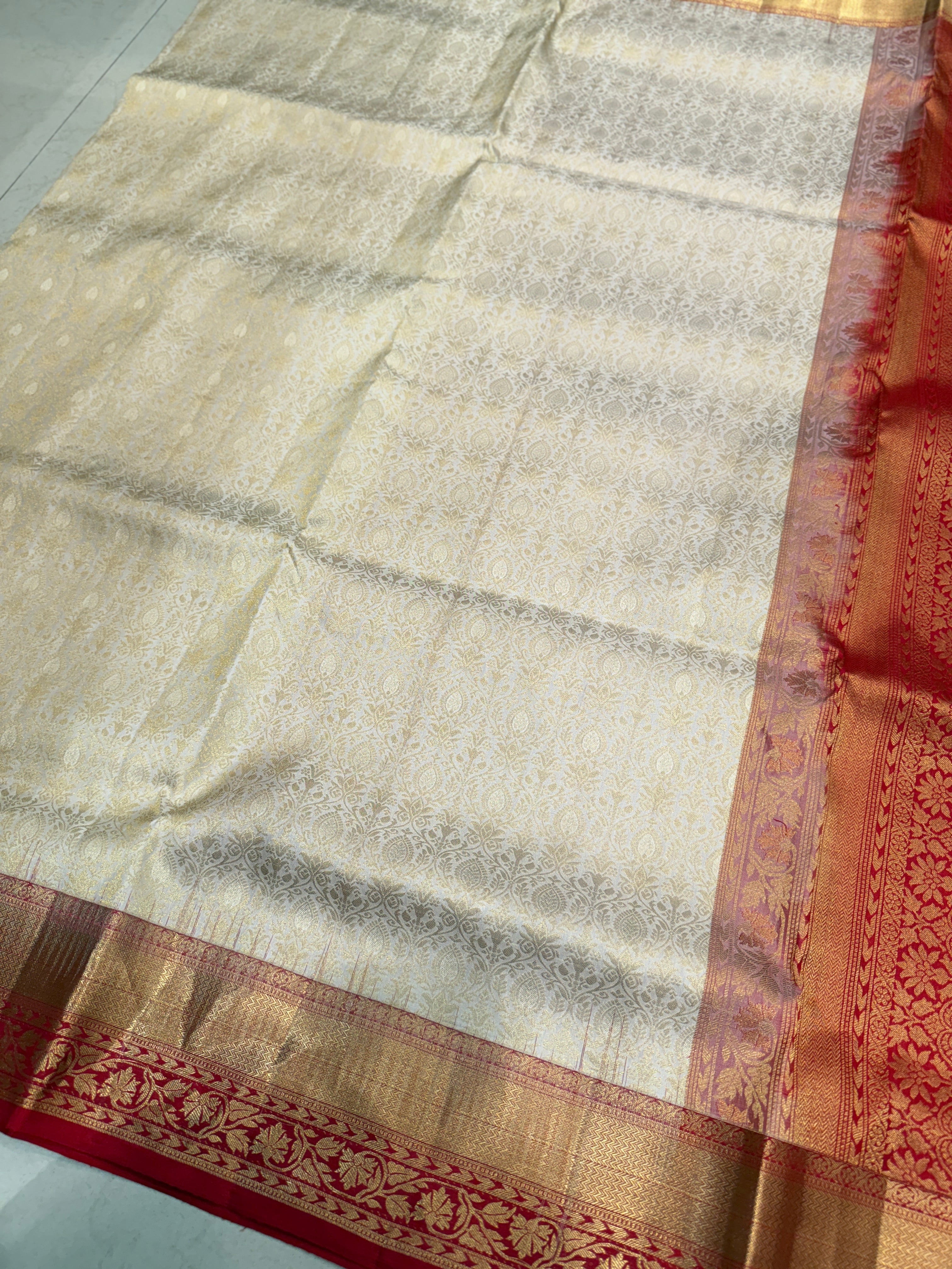 Beige Red Butta Brocade Handloom Kanchipuram Pure Silk Saree