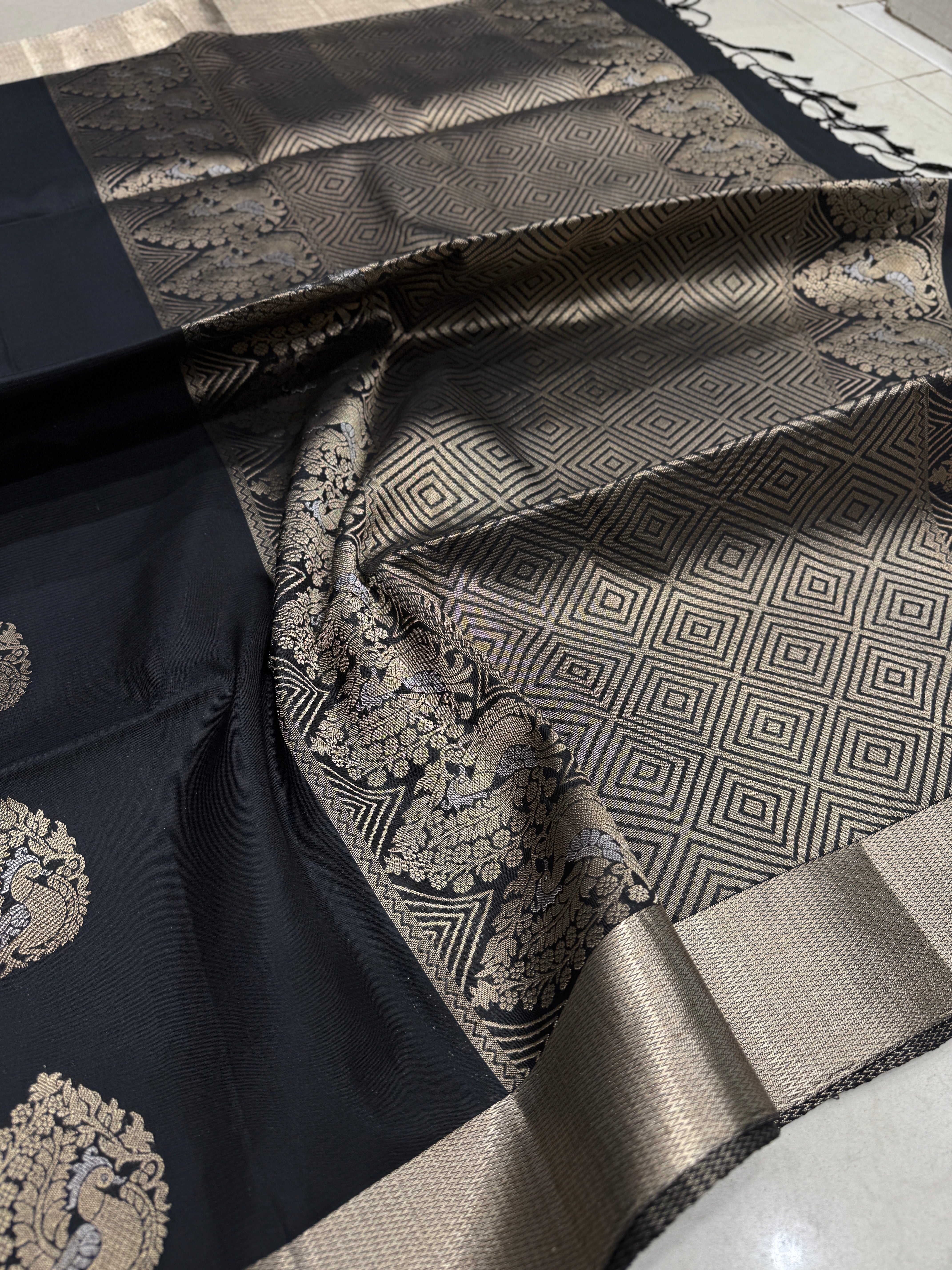 Black Peacock Buttas Handloom Kanchipuram Pure Silk Saree