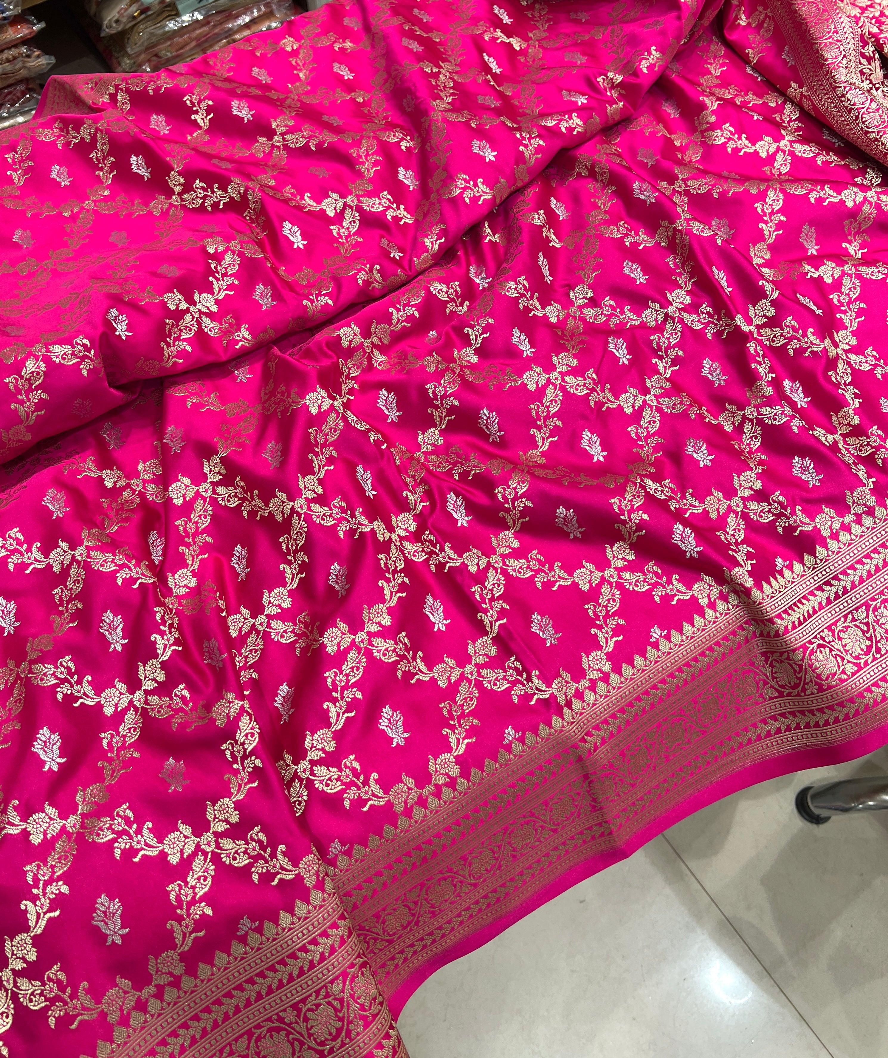 Rani Banarasi Silk Criss Cross Butti Saree