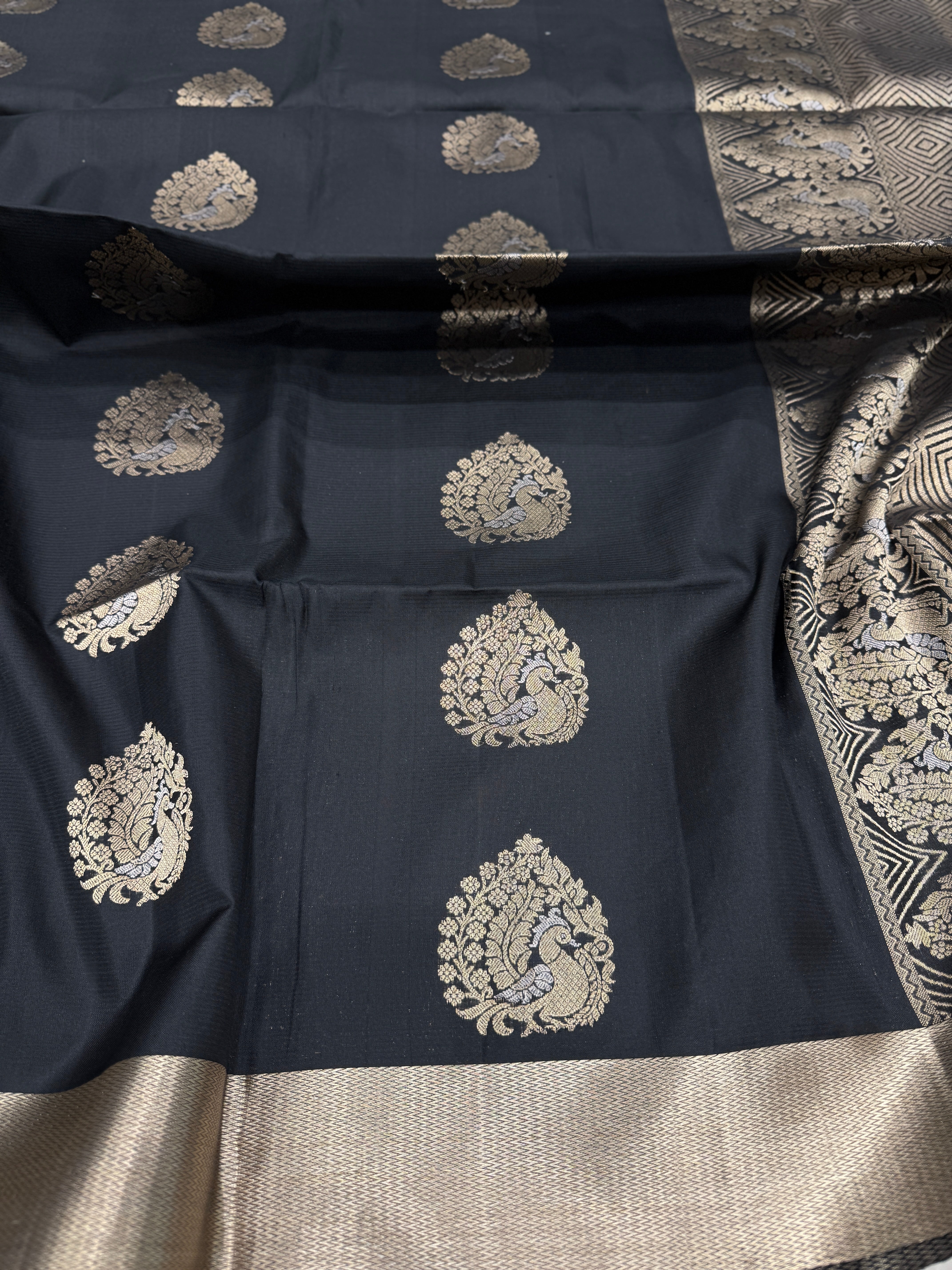 Black Peacock Buttas Handloom Kanchipuram Pure Silk Saree