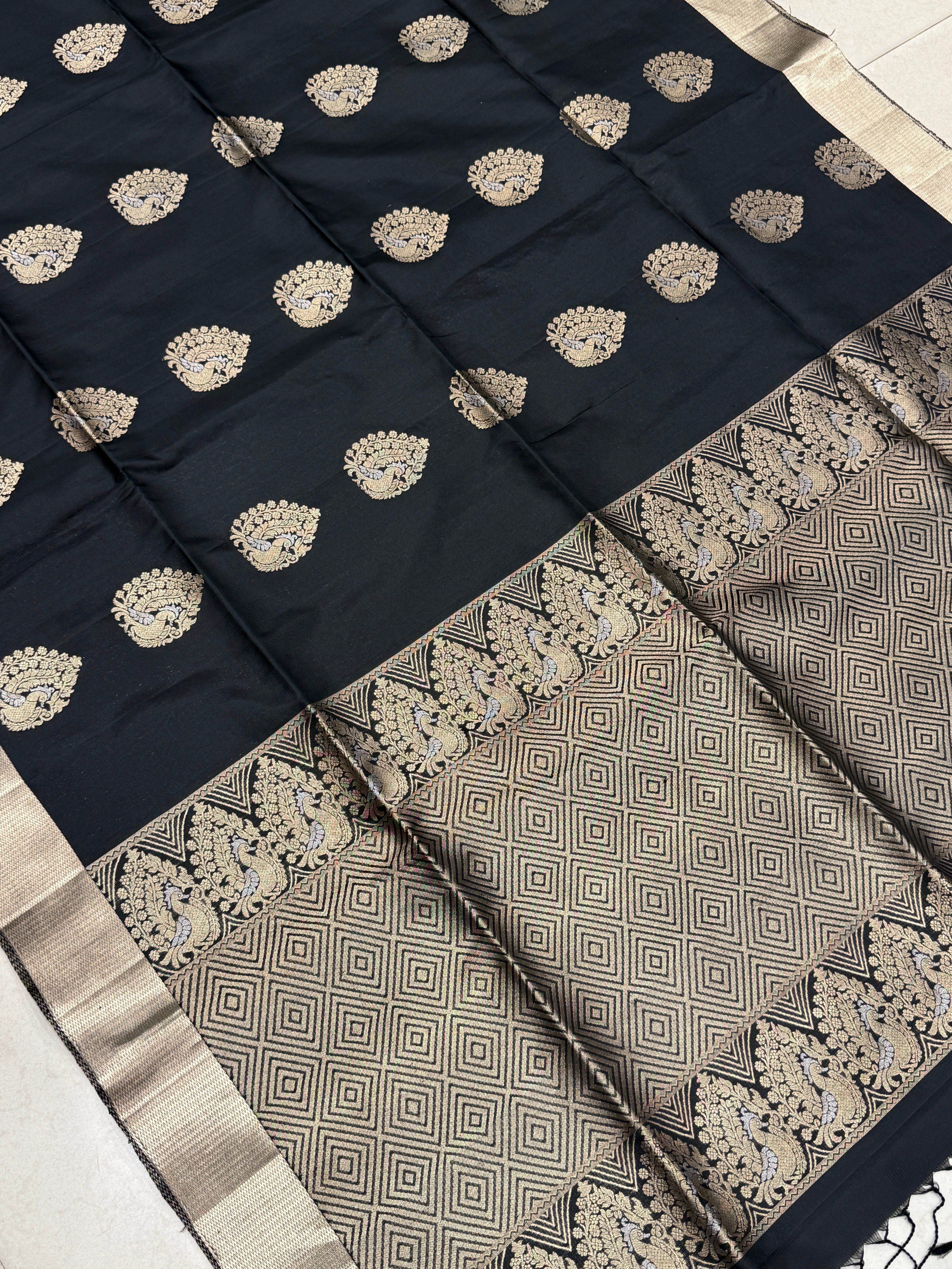Black Peacock Buttas Handloom Kanchipuram Pure Silk Saree