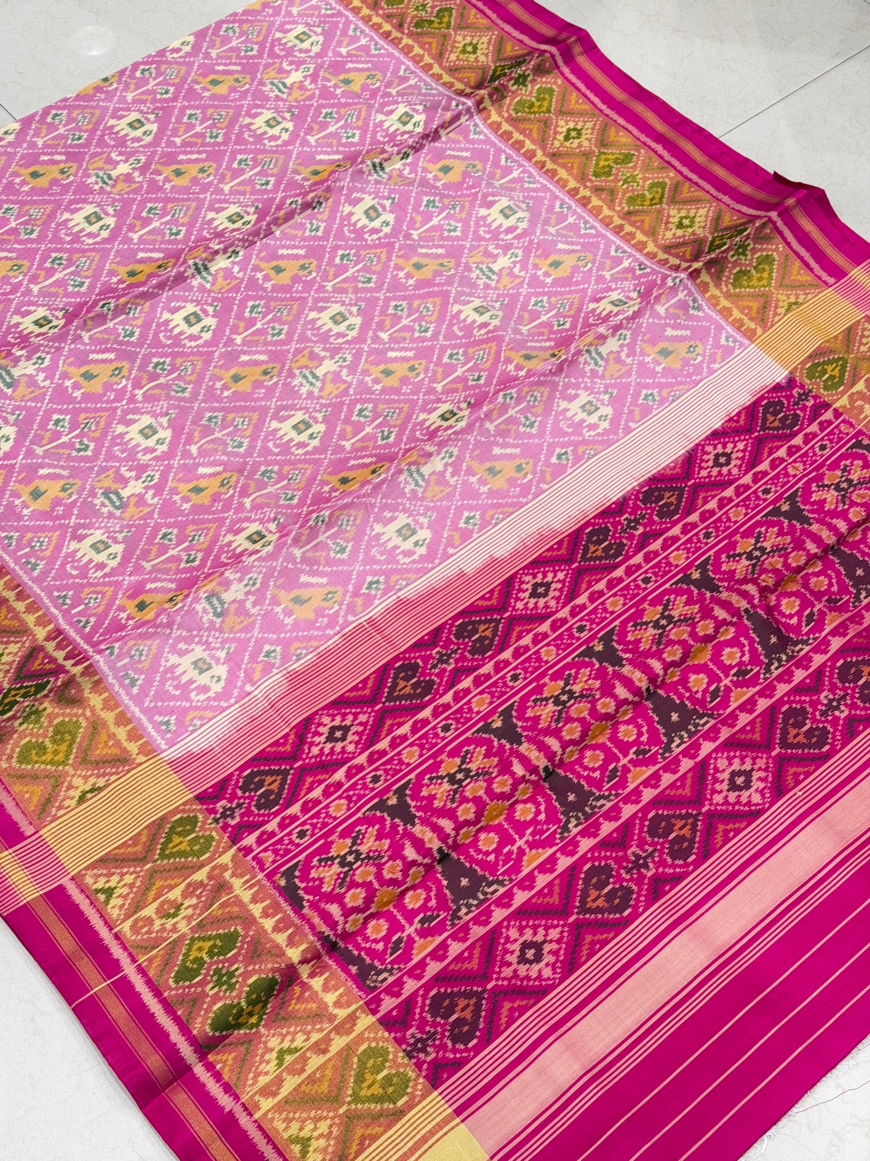 White Pink Elephant Chabdi Handloom Rajot Ikat Patola Silk Saree