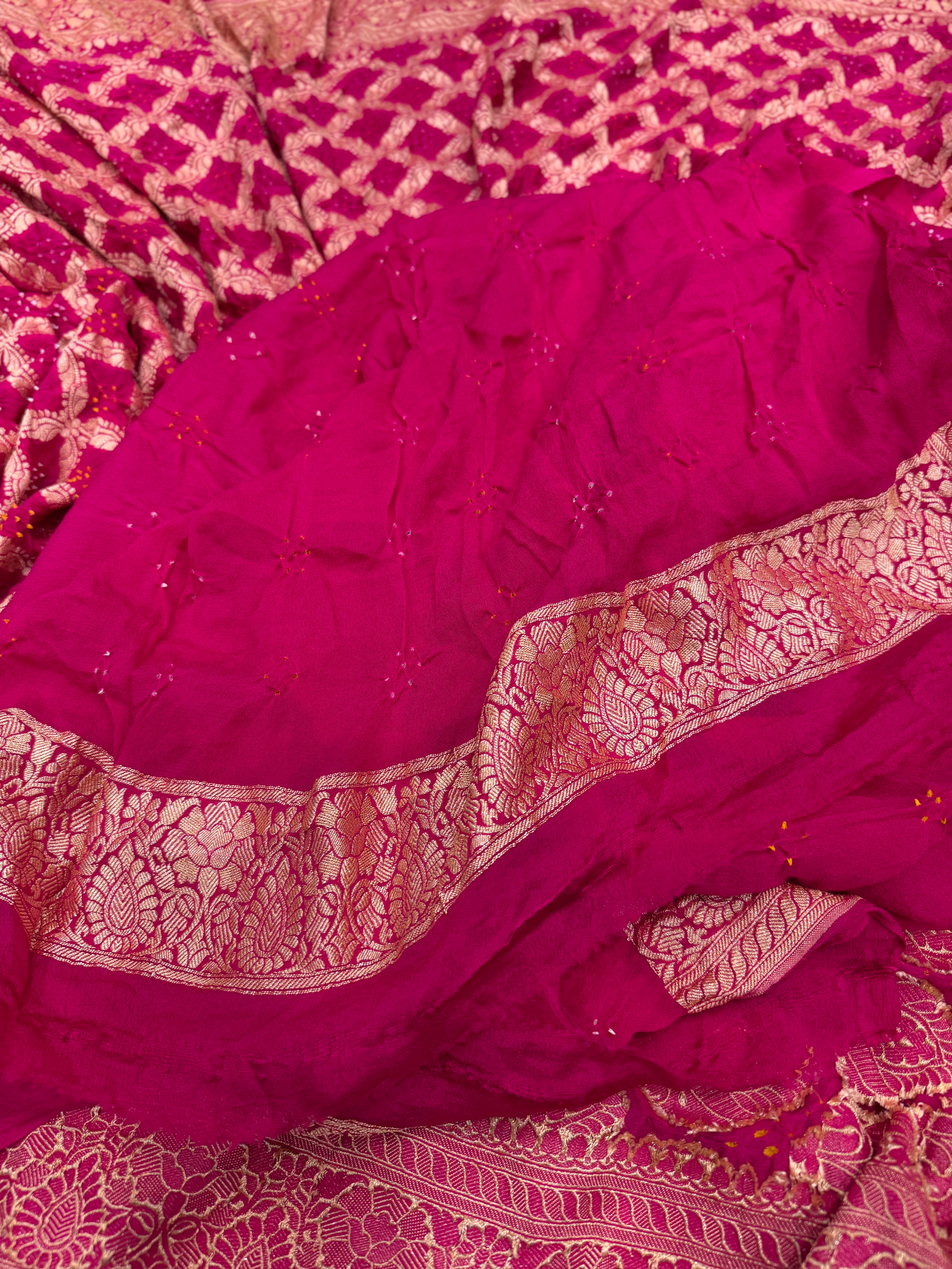 Rani Leaf Border Bandhej Bandhini Saree