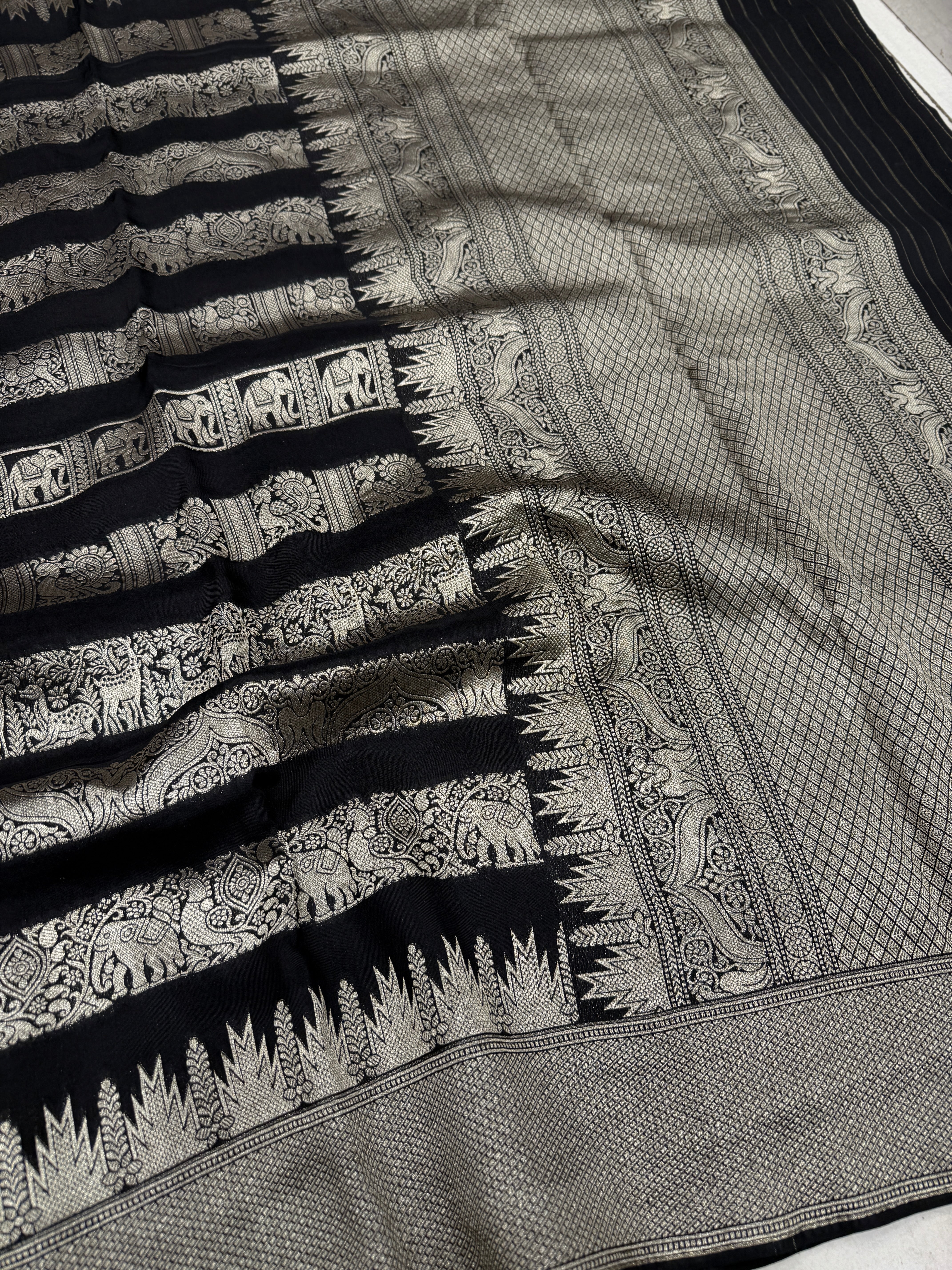 Nita Ambani Inspired Black Contemporary Kanchi Banarasi Saree