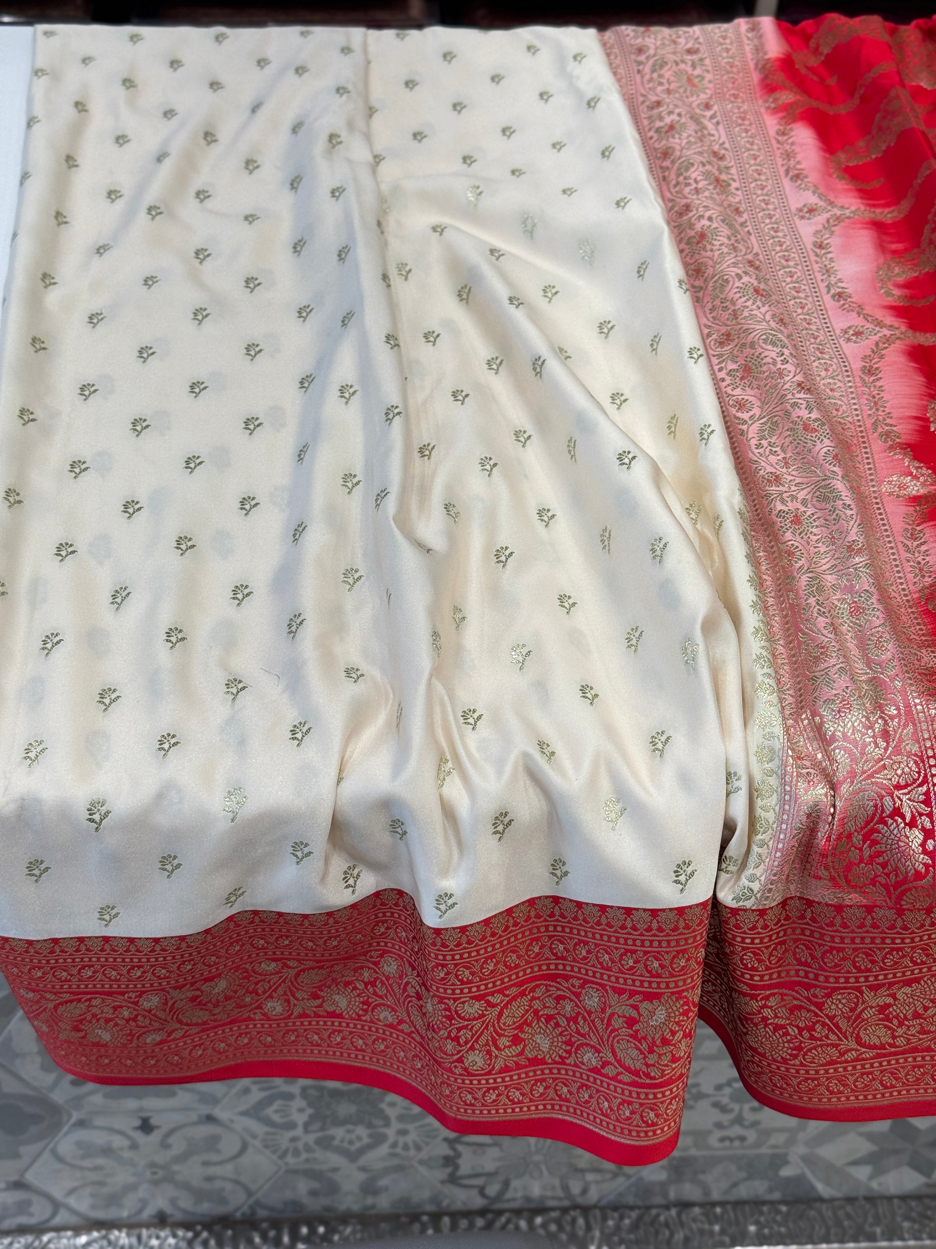 Moti White Red Pallu Banarasi Buttis Saree