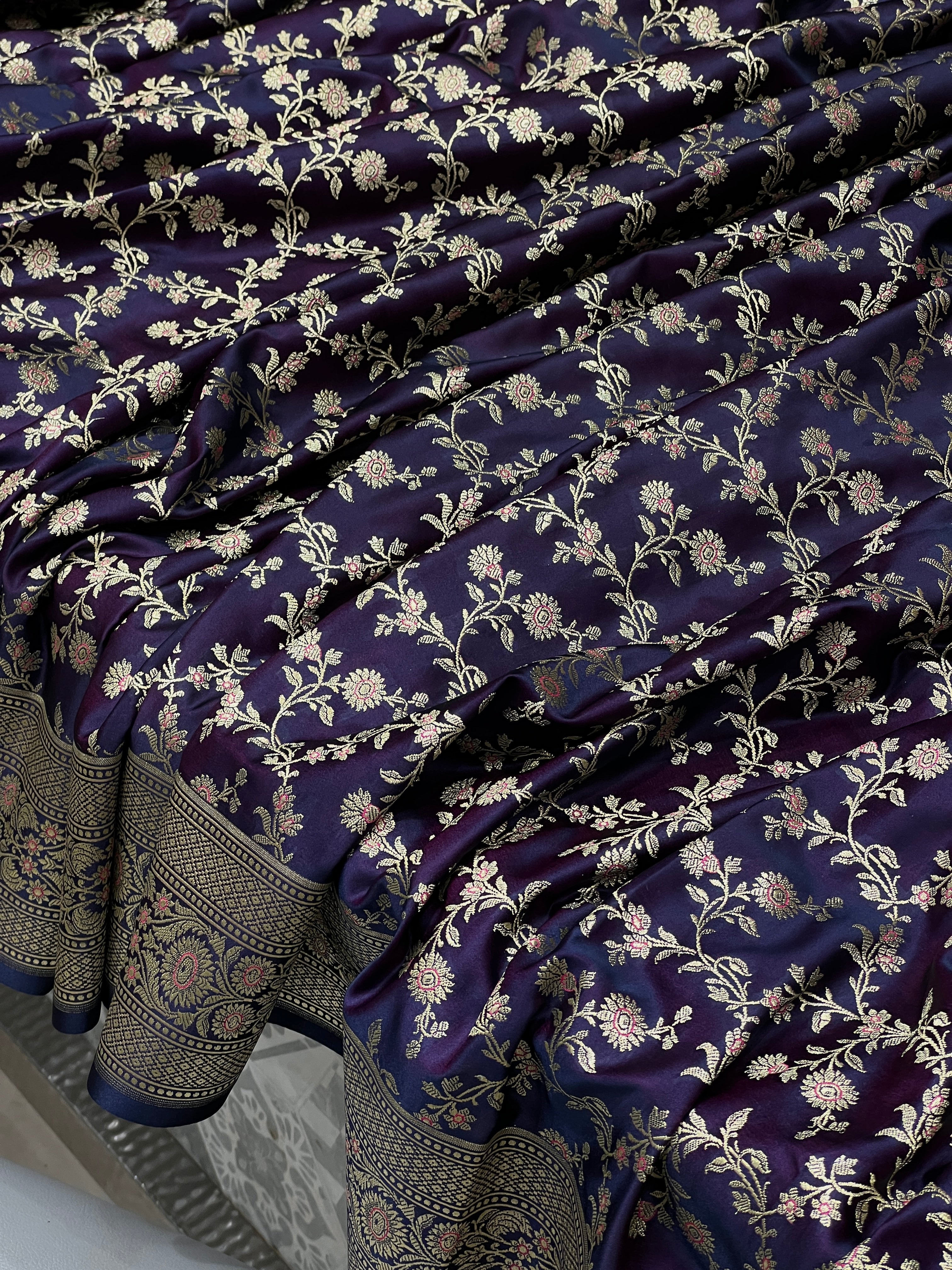 Purple Blue Dhup Chava Flower Border Saree