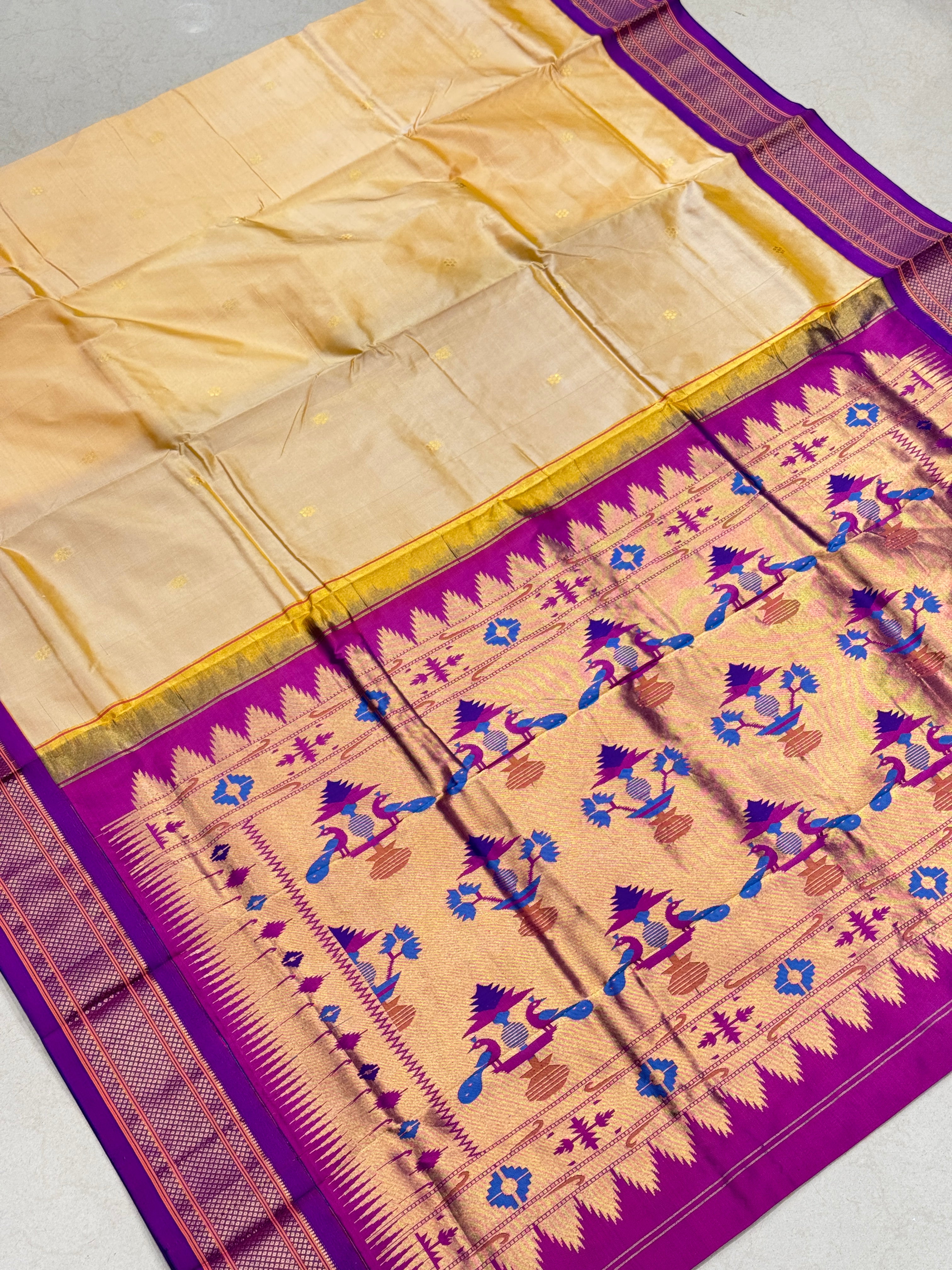 Beige Violet Morbangdi Paithani Pure Silk Saree