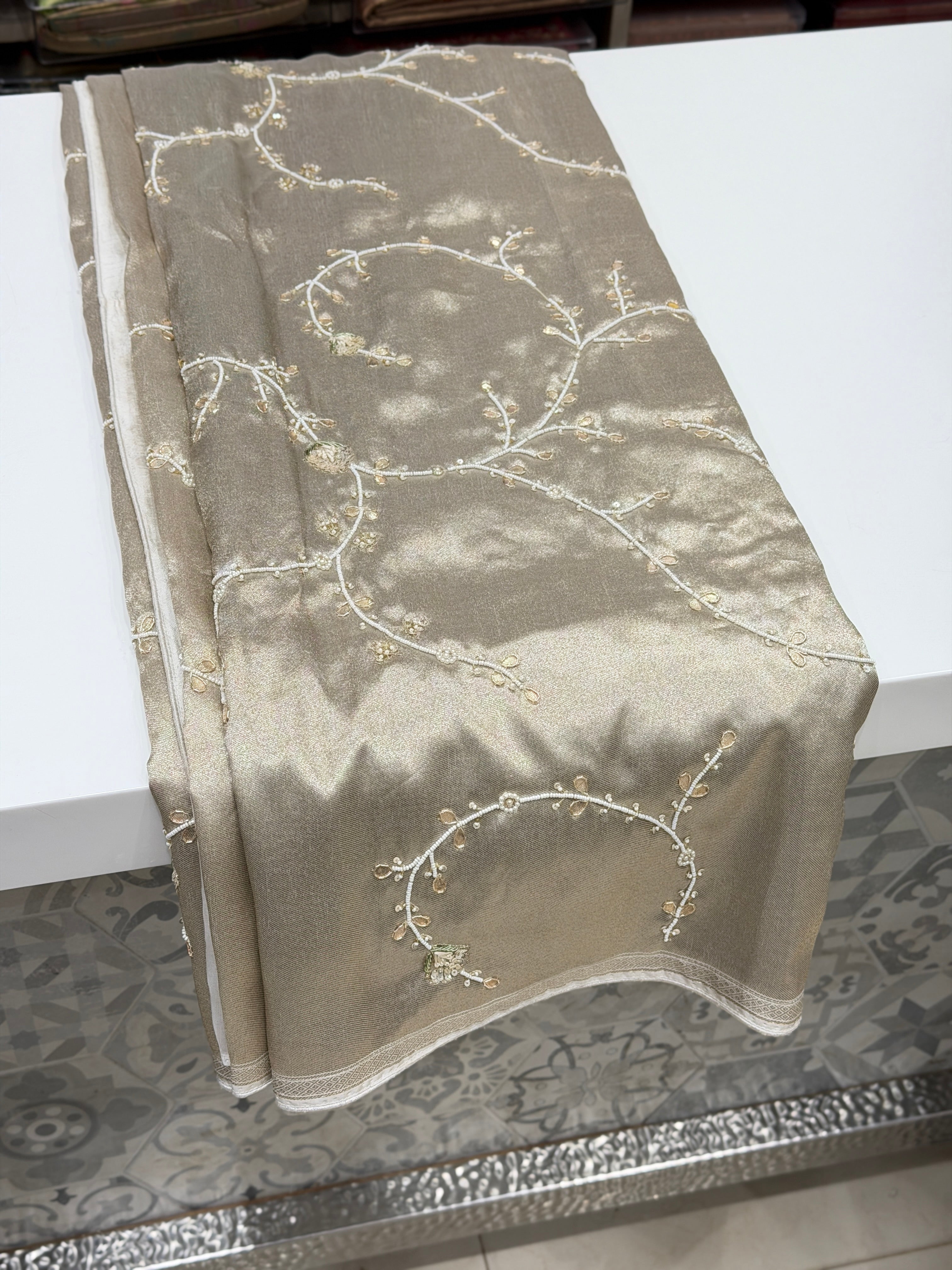 Silver Tissue Floral Pallu Zardosi Embroidery Saree