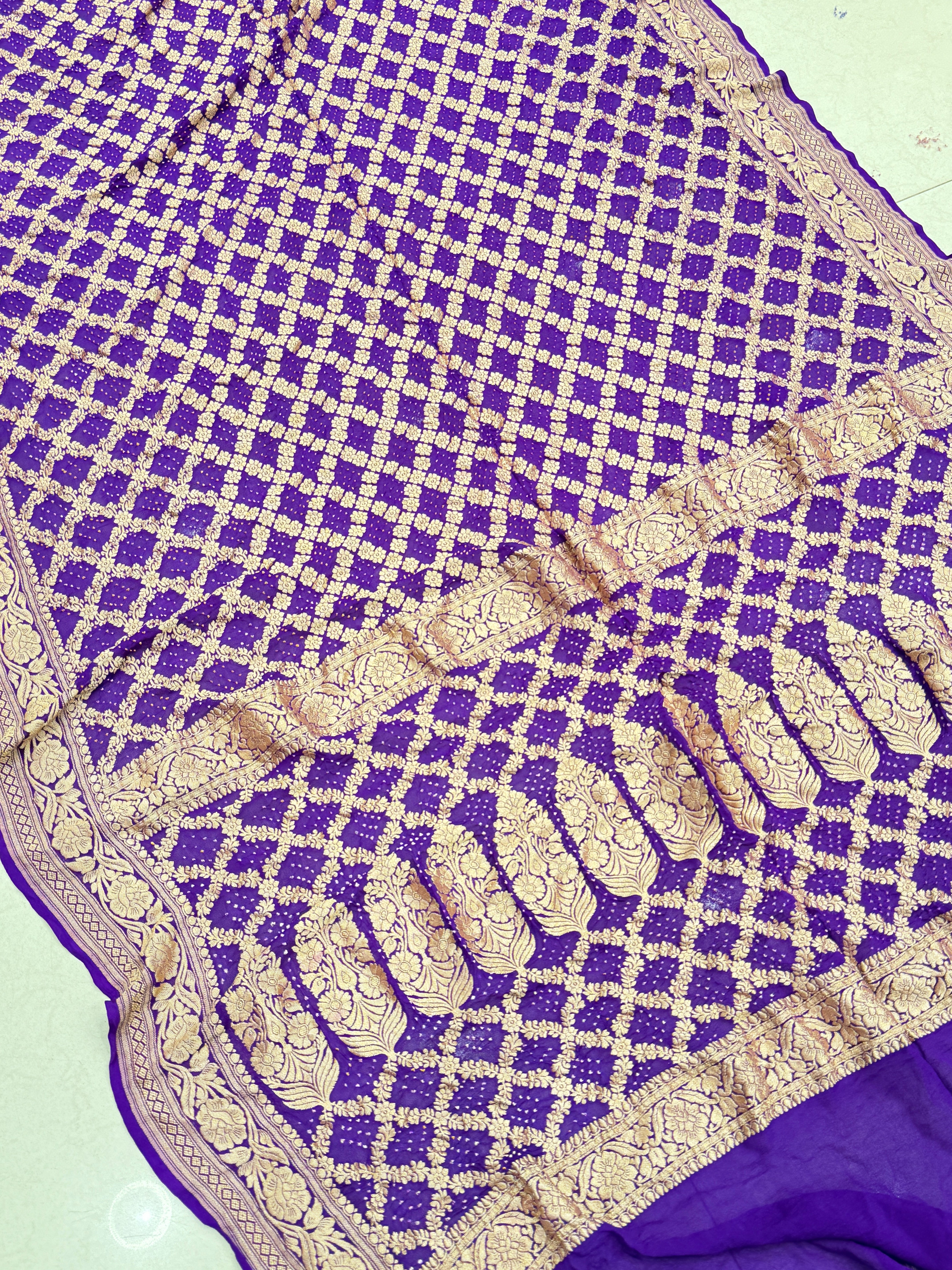 Violet Georgette Handloom Bandhej Bandhini Saree