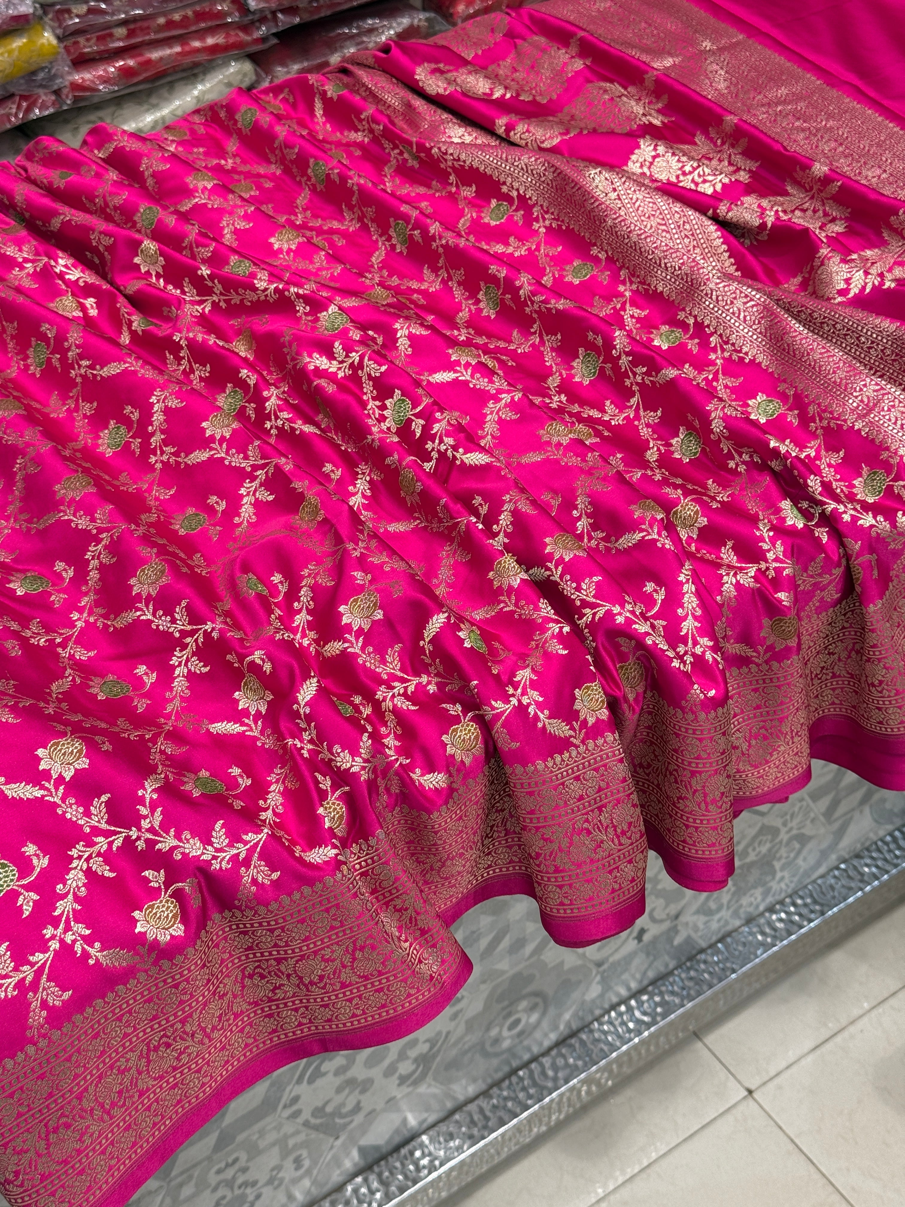 Rani Banarasi Silk Meenakari Jaal Saree