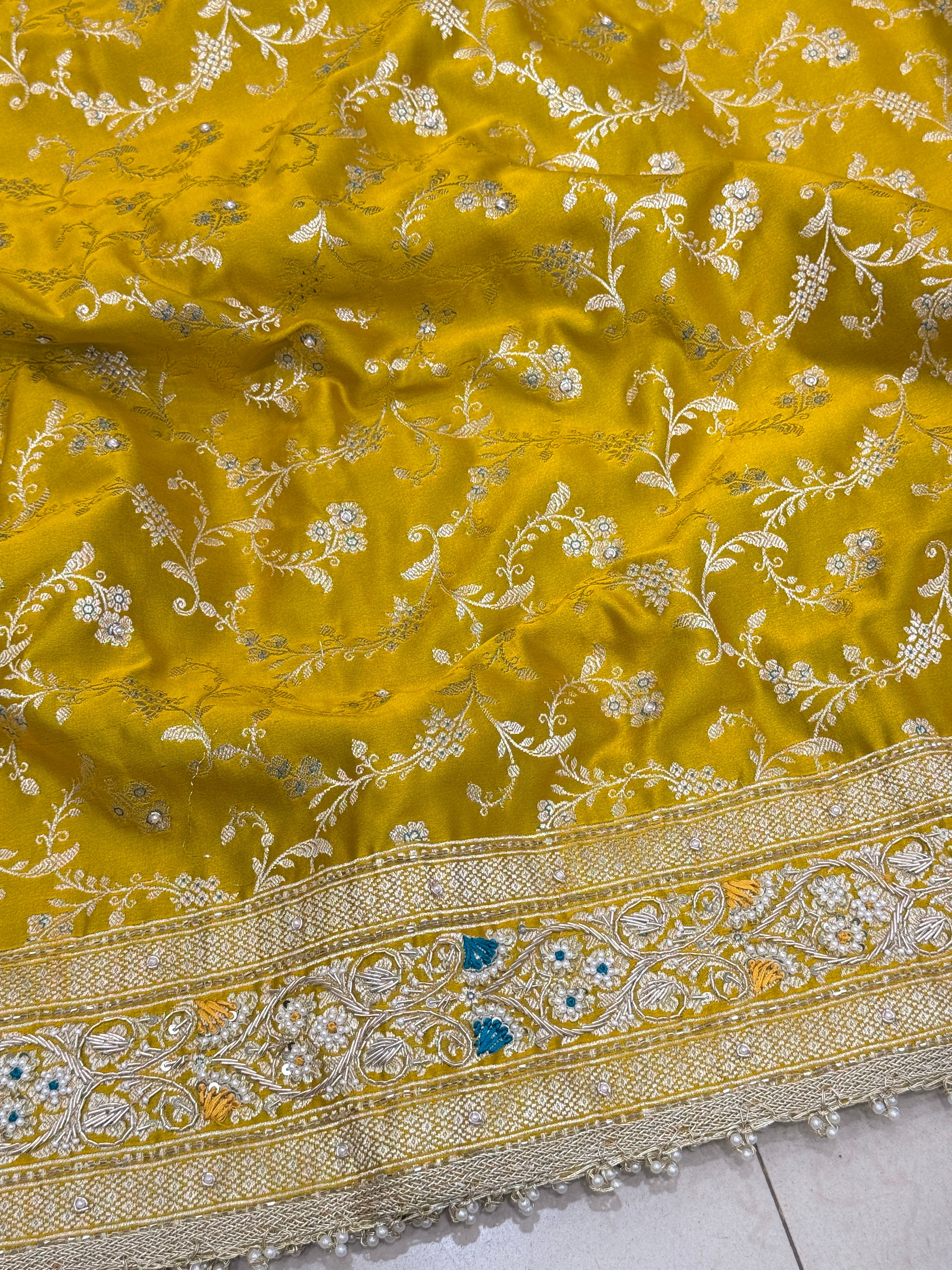 Yellowish Green Banarasi Jaal Dual Resham Hand Embroidery Saree