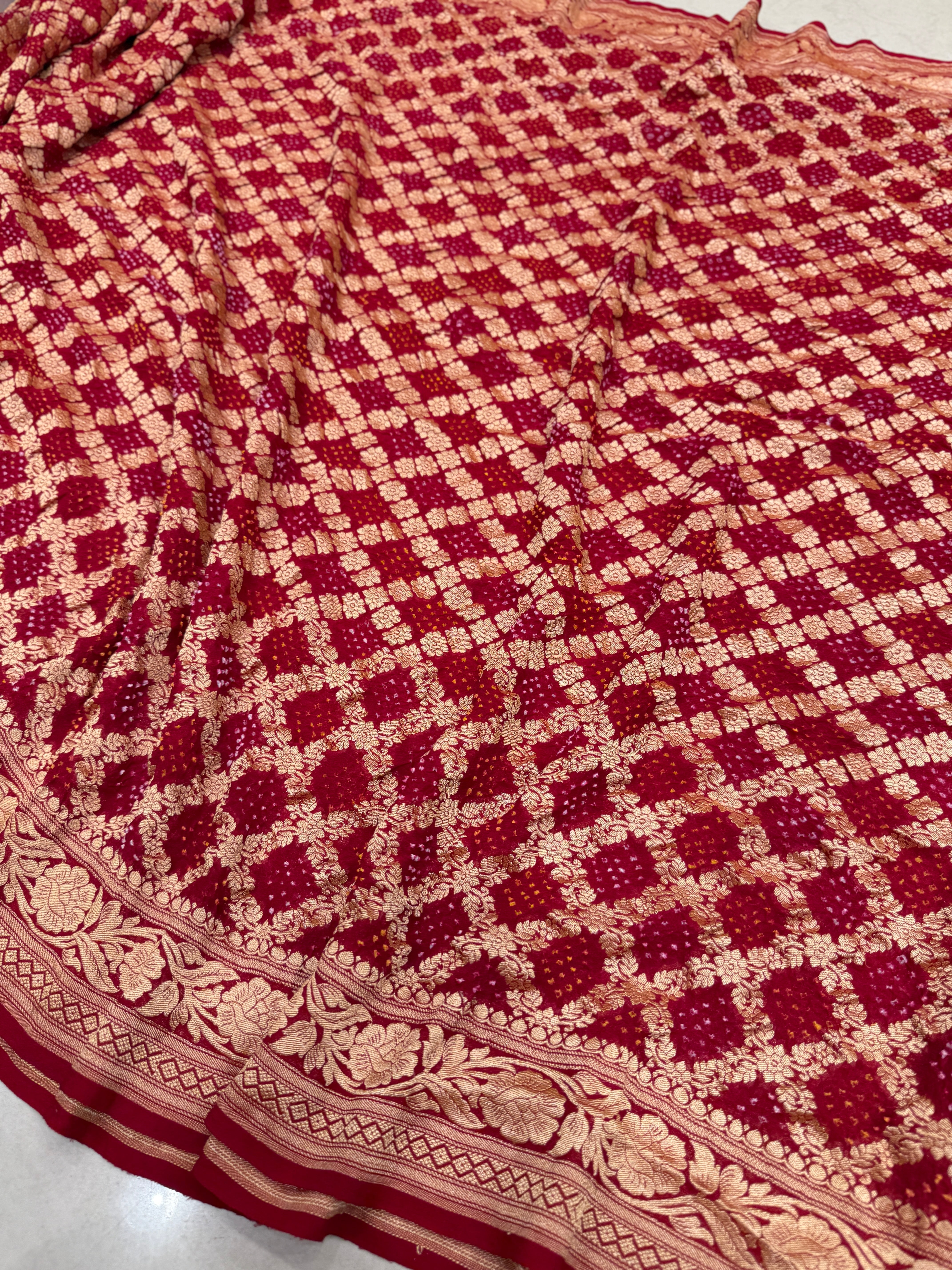 Maroon Floral Border Georgette Handloom Bandhej Bandhini Saree