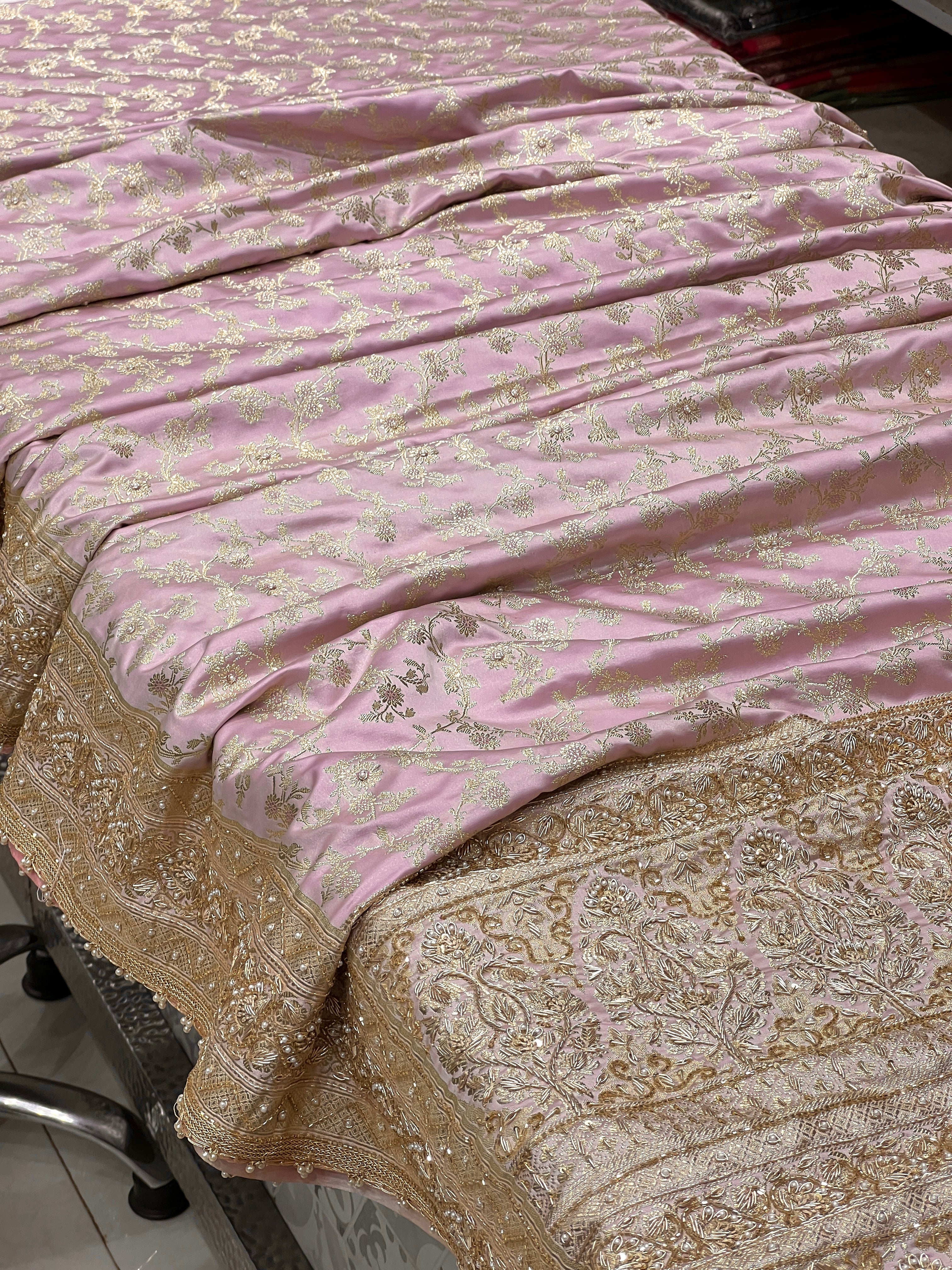 Lilac Pink Banarasi Silk Hand Embroidery Saree