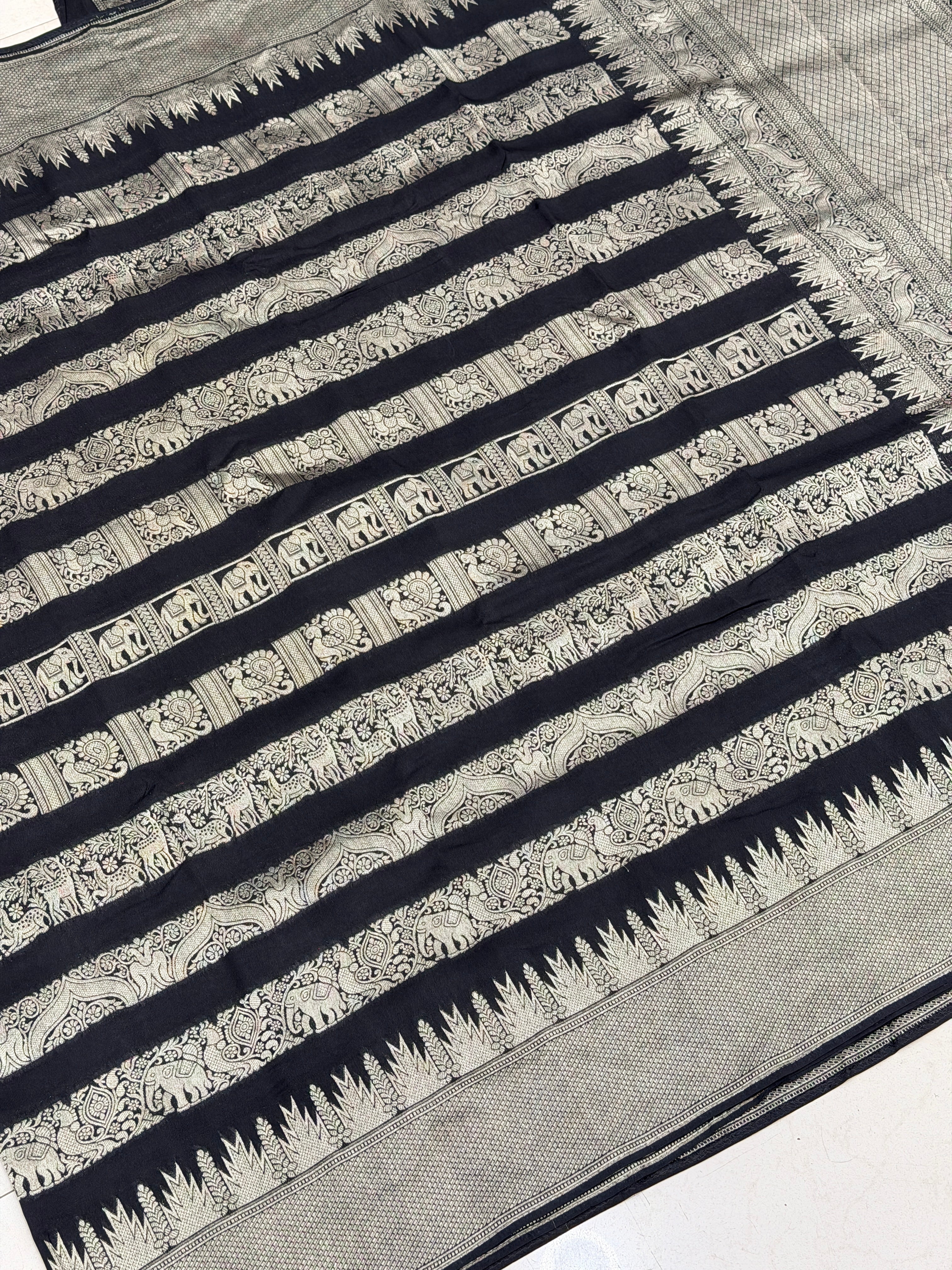 Nita Ambani Inspired Black Contemporary Kanchi Banarasi Saree