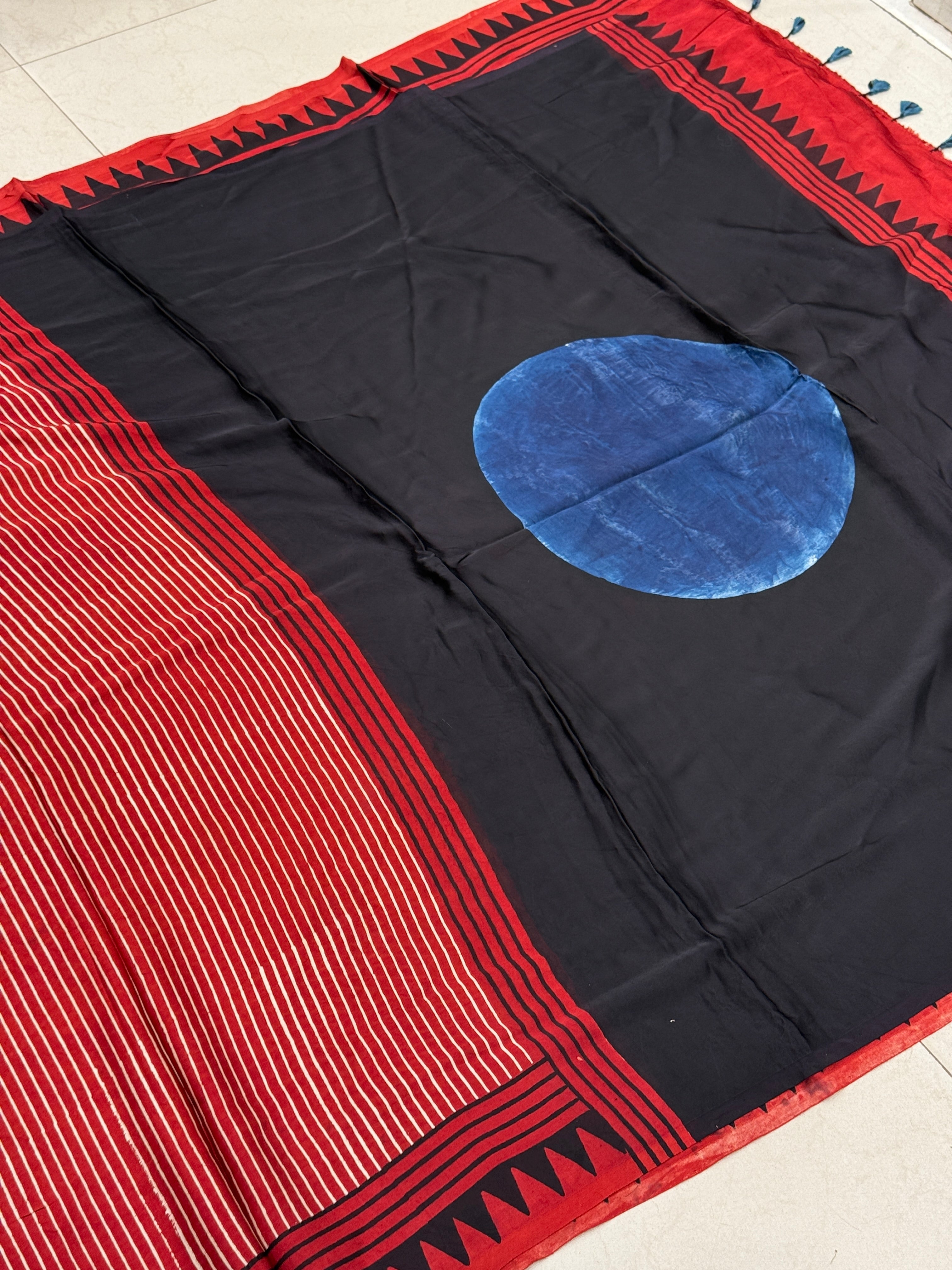 Red Lines Moon Pallu Ajrkah Saree