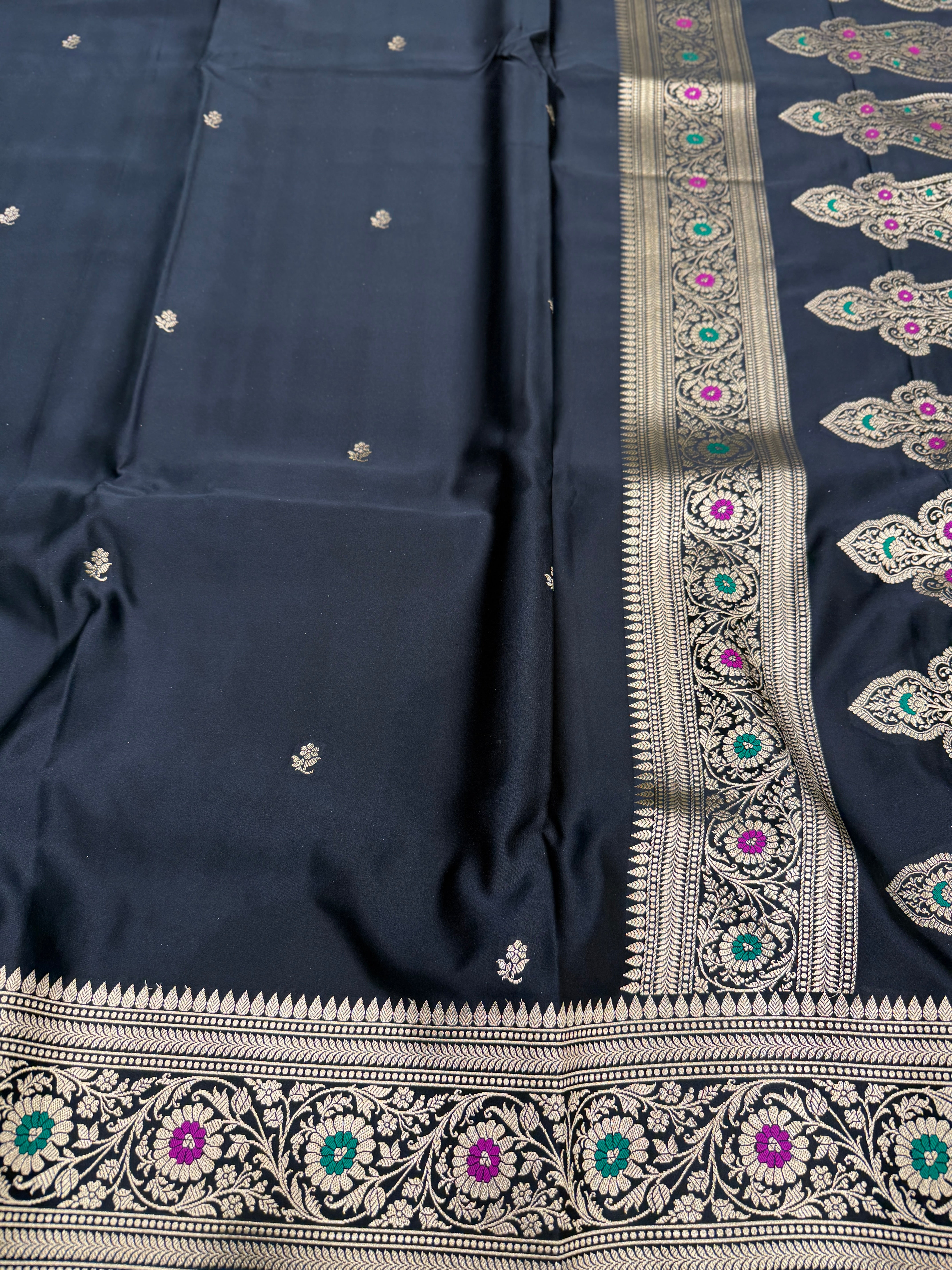 Black Banarasi Silk Floral Buttis Meenakari Border Silk Saree