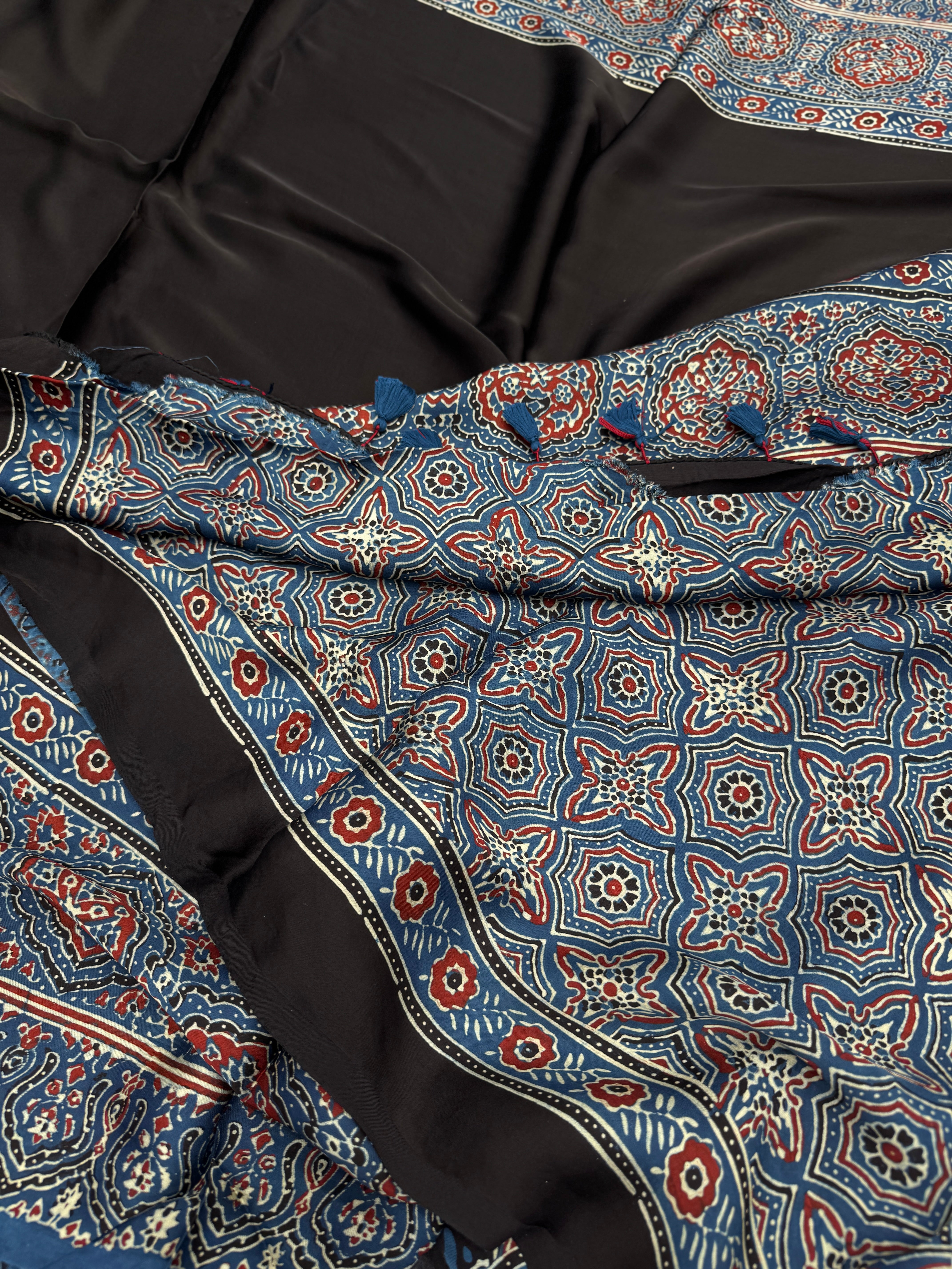 Black Plain Border Hand Block Print Ajrkah Pure Gajji Silk Saree