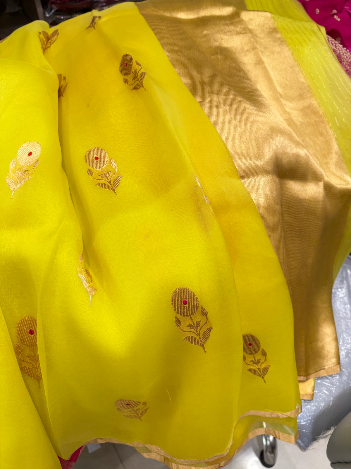 Neon Green Borderless Meena Handloom Banarasi Kora Silk Saree