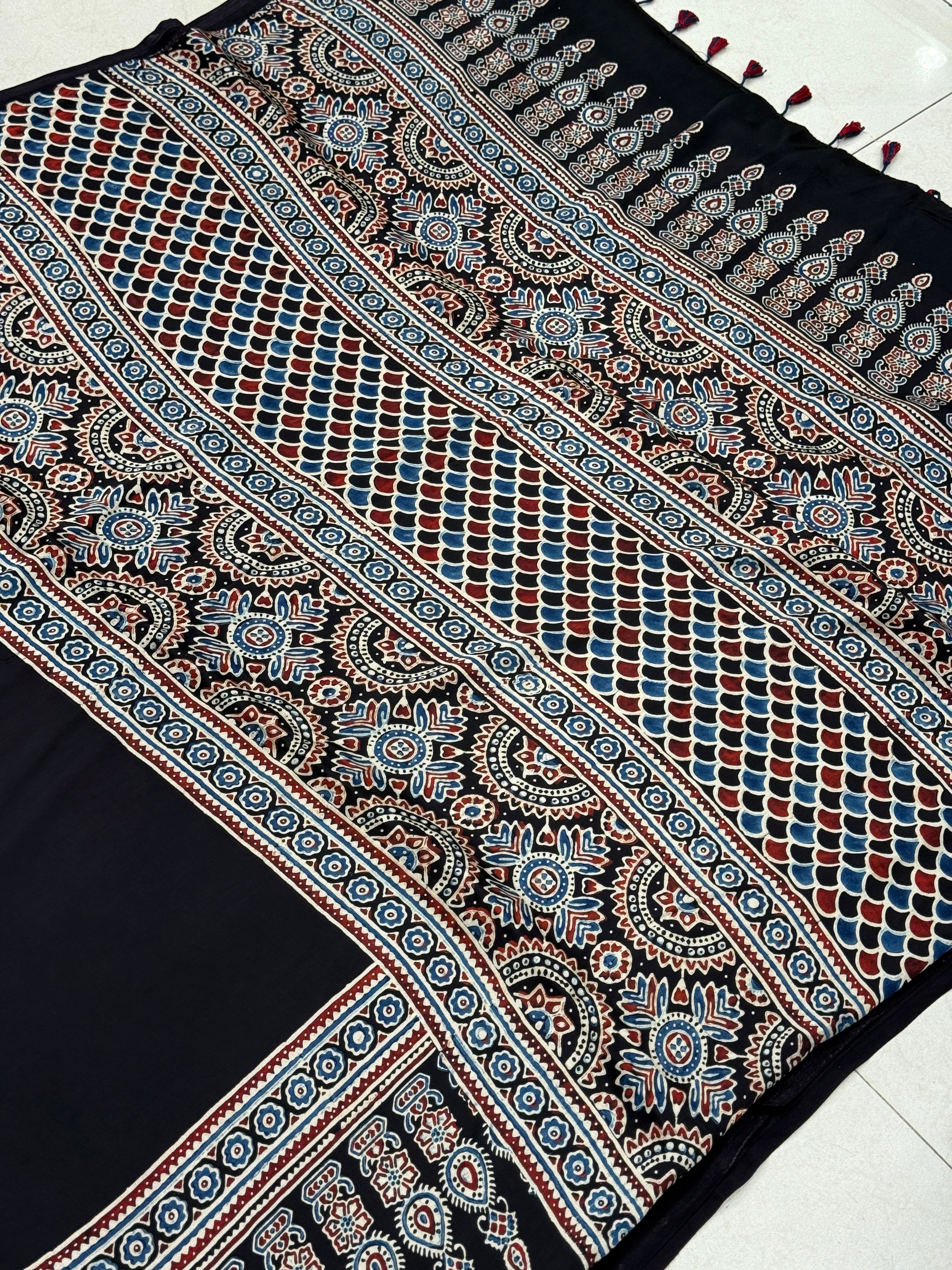 Black Plain Border Modal Gajji Silk Handblock Print Ajrakh Saree