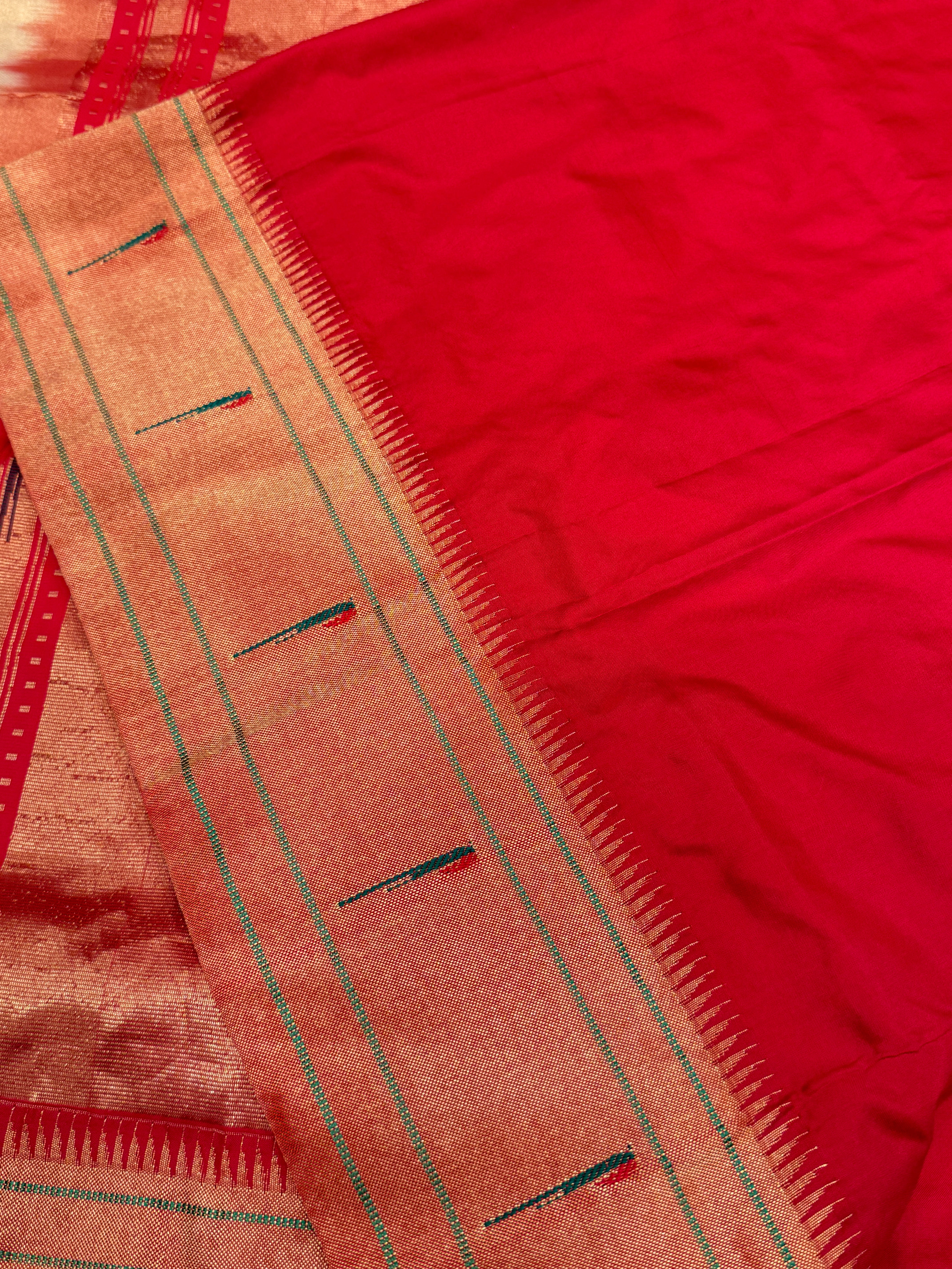 Moti White Muniya Pure Silk Handloom Paithani Saree