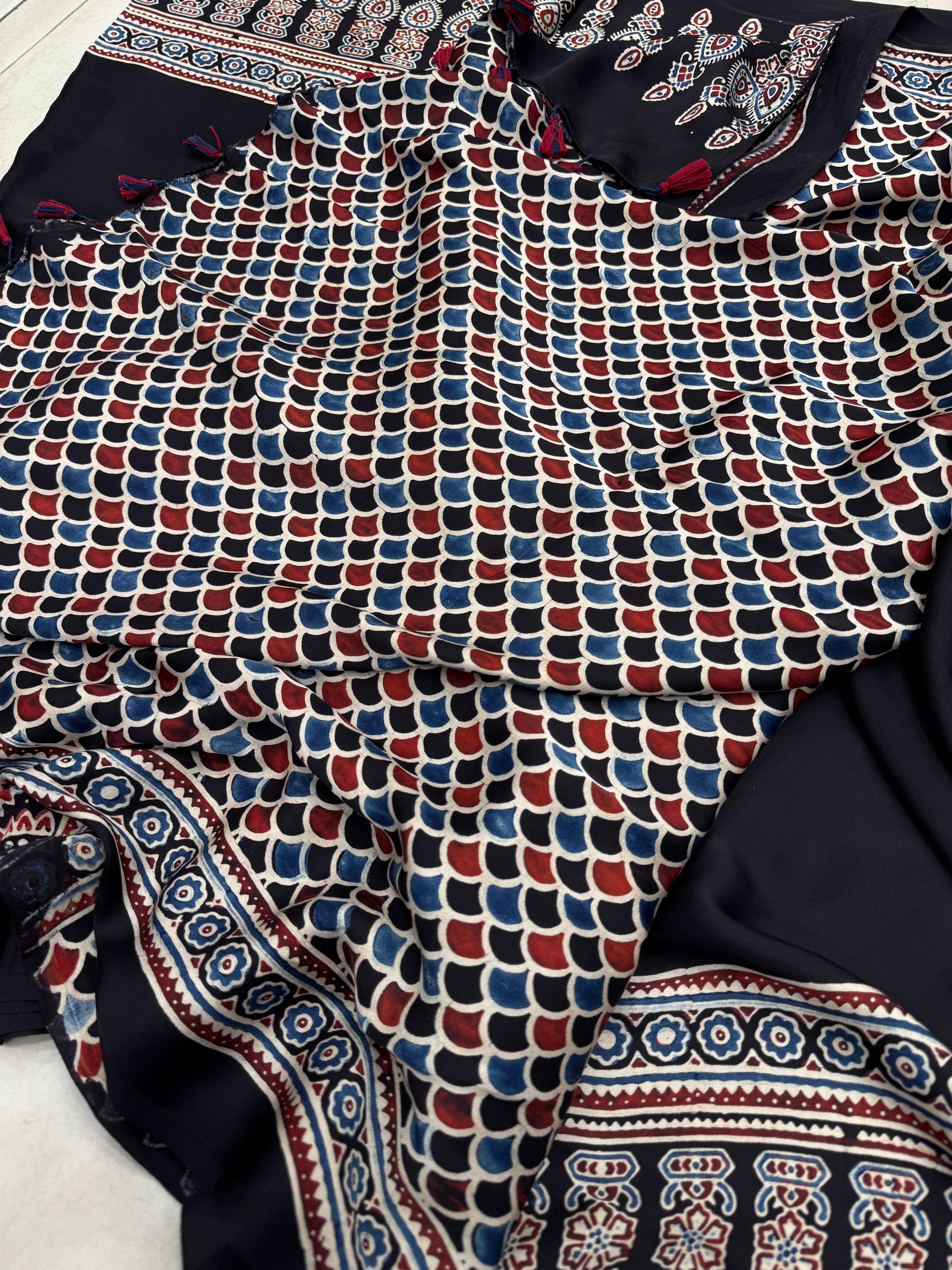 Black Plain Border Modal Gajji Silk Handblock Print Ajrakh Saree