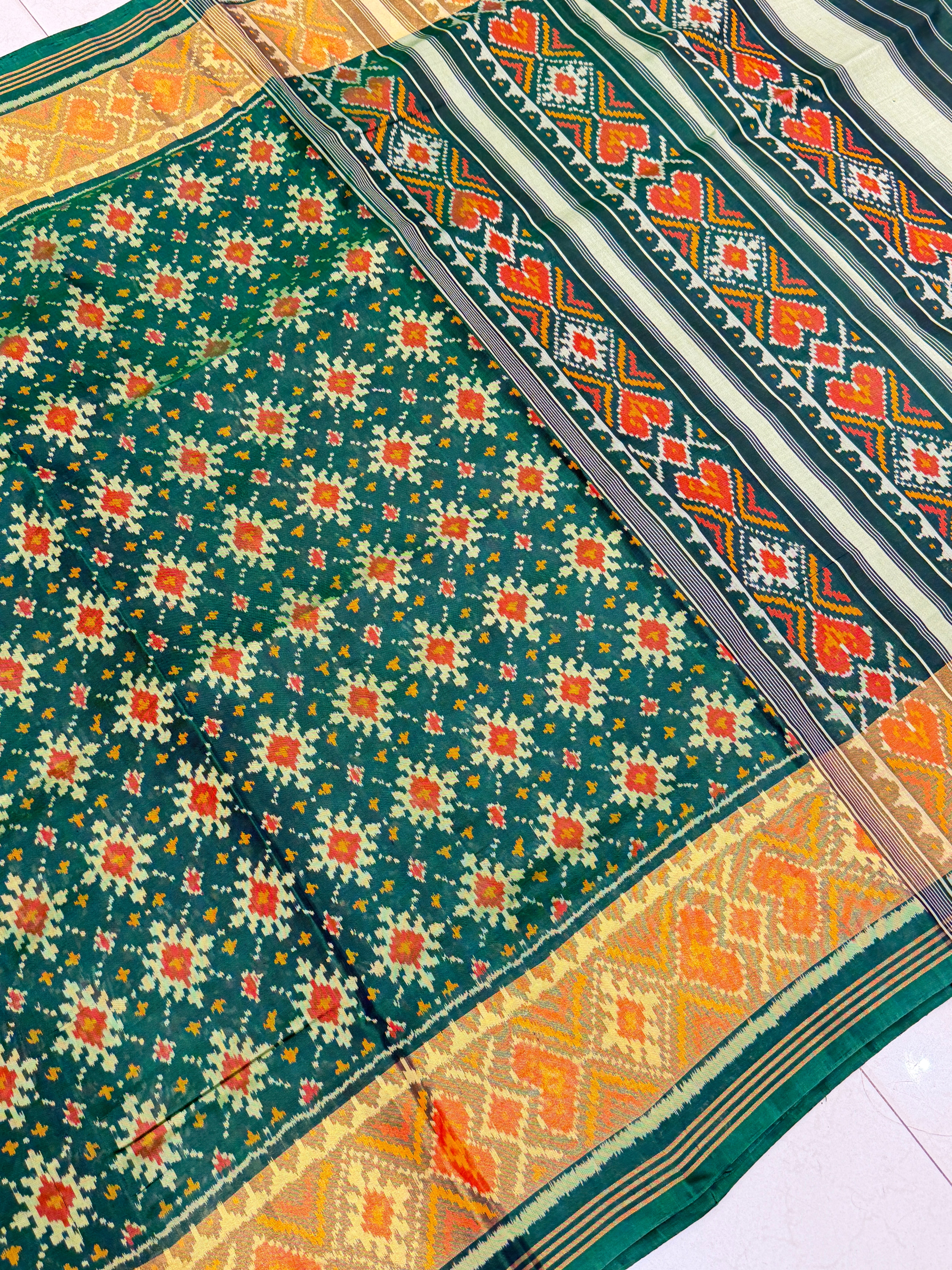 Bottle Green Chokta Bhat Pure Silk Patan Patola Handloom Saree