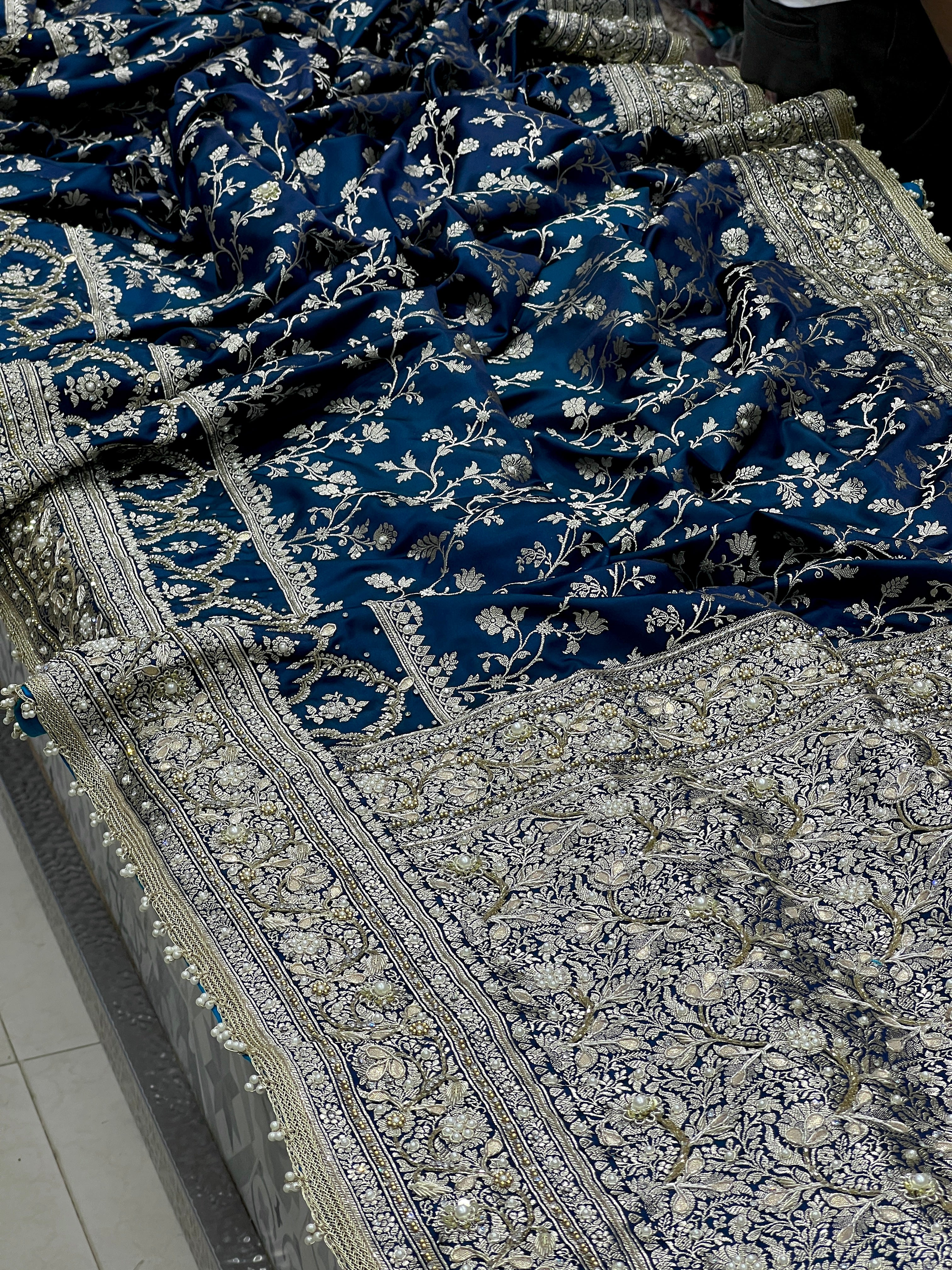 Blue Banarasi Silk Crown Border Hand Embroidery Saree