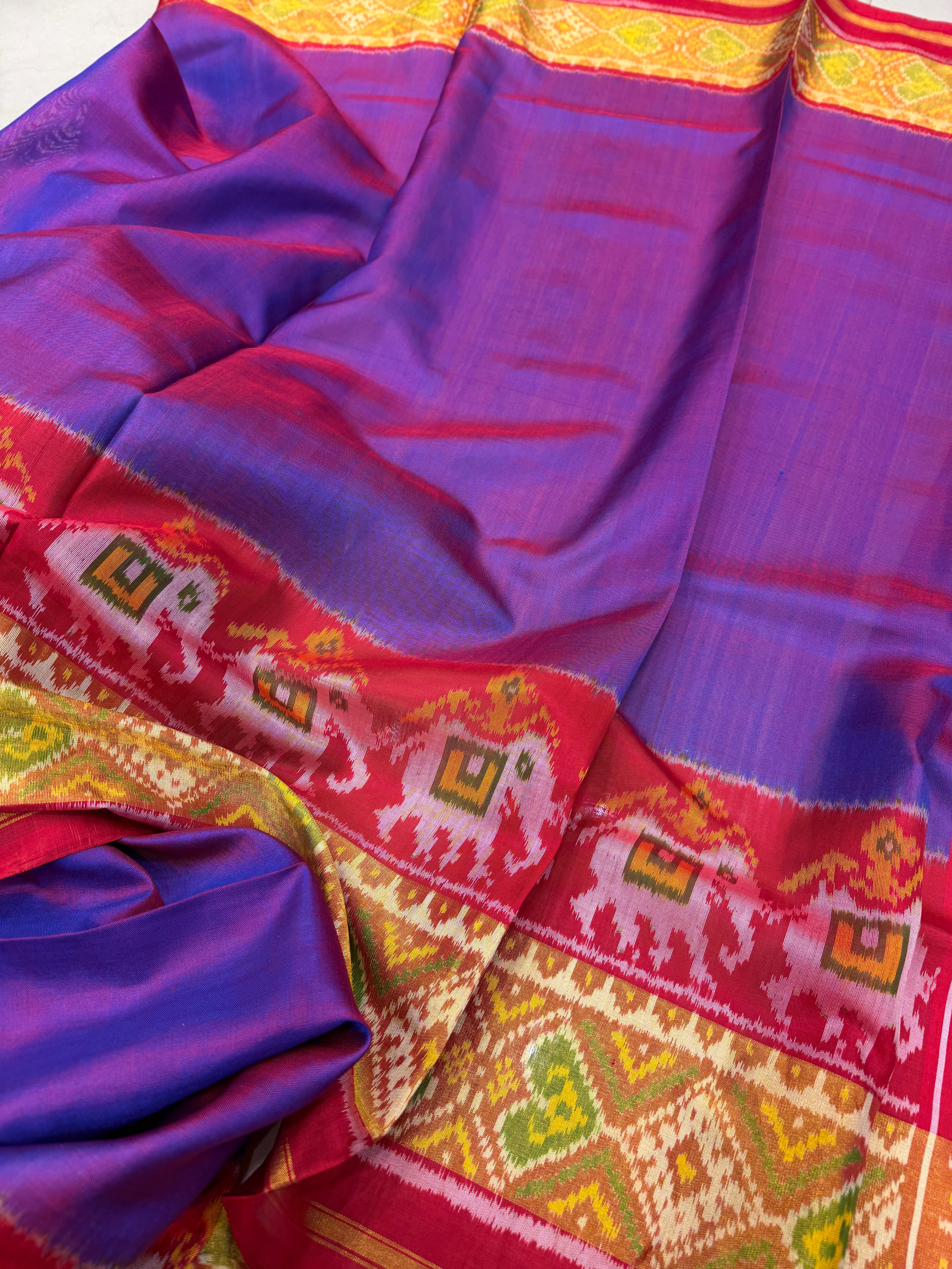 Violet Red Plain Gala Handloom Rajot Ikat Patola Silk Saree